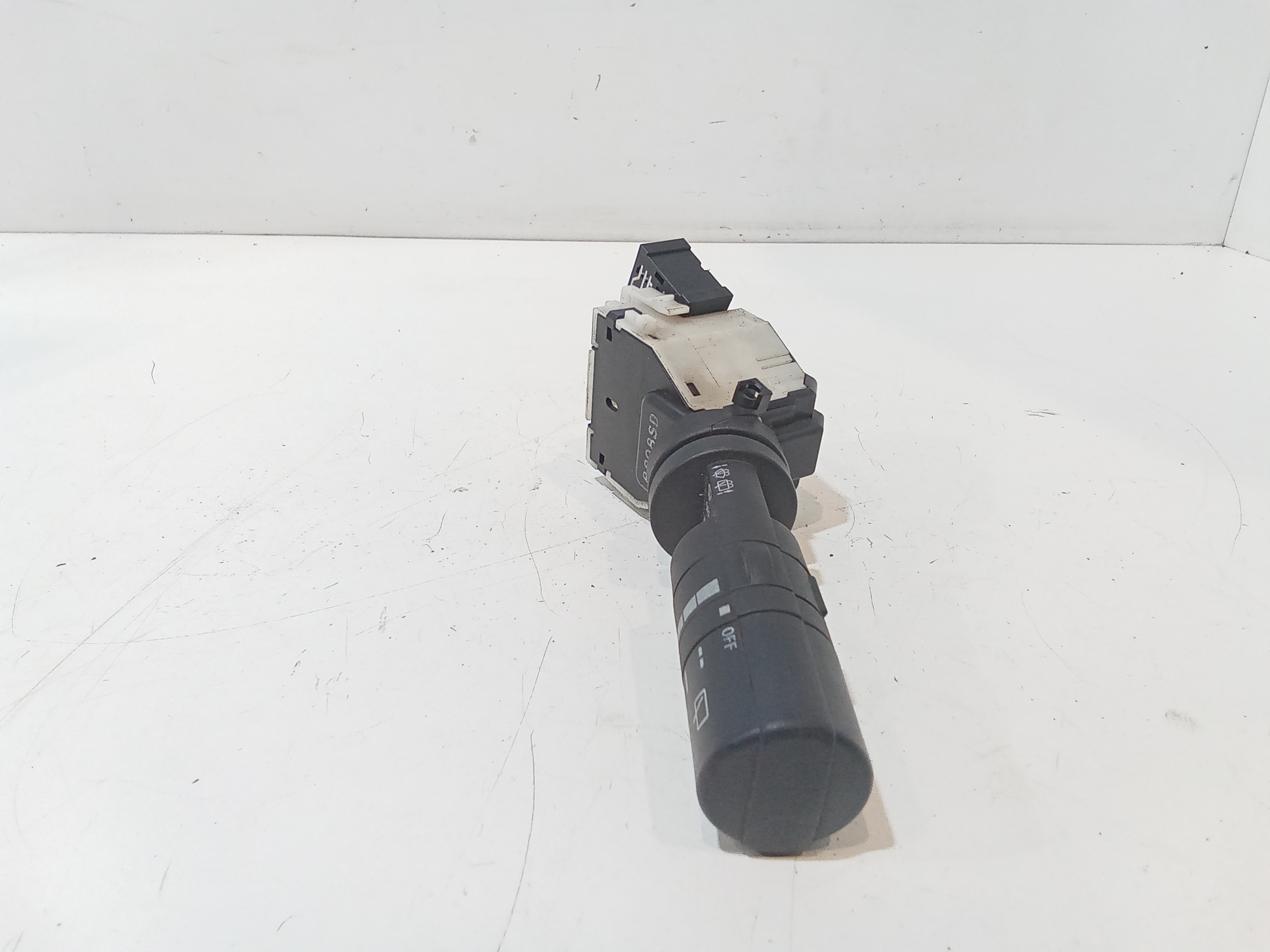 Devioluci destro per Nissan Qashqai 1 Serie (2006 - 2009)