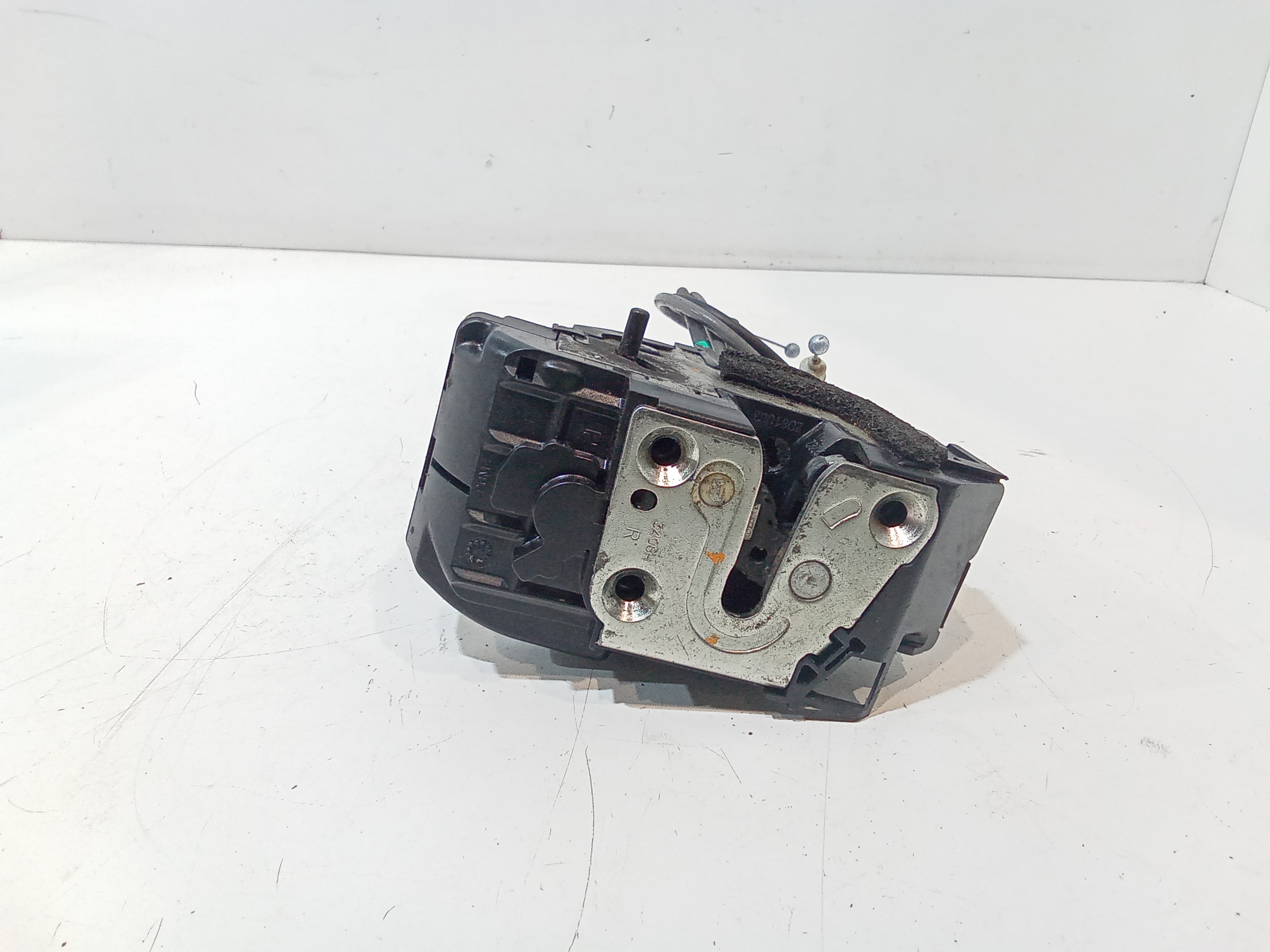 Serratura Posteriore destra per Nissan Qashqai 1 Serie (2006 - 2009)