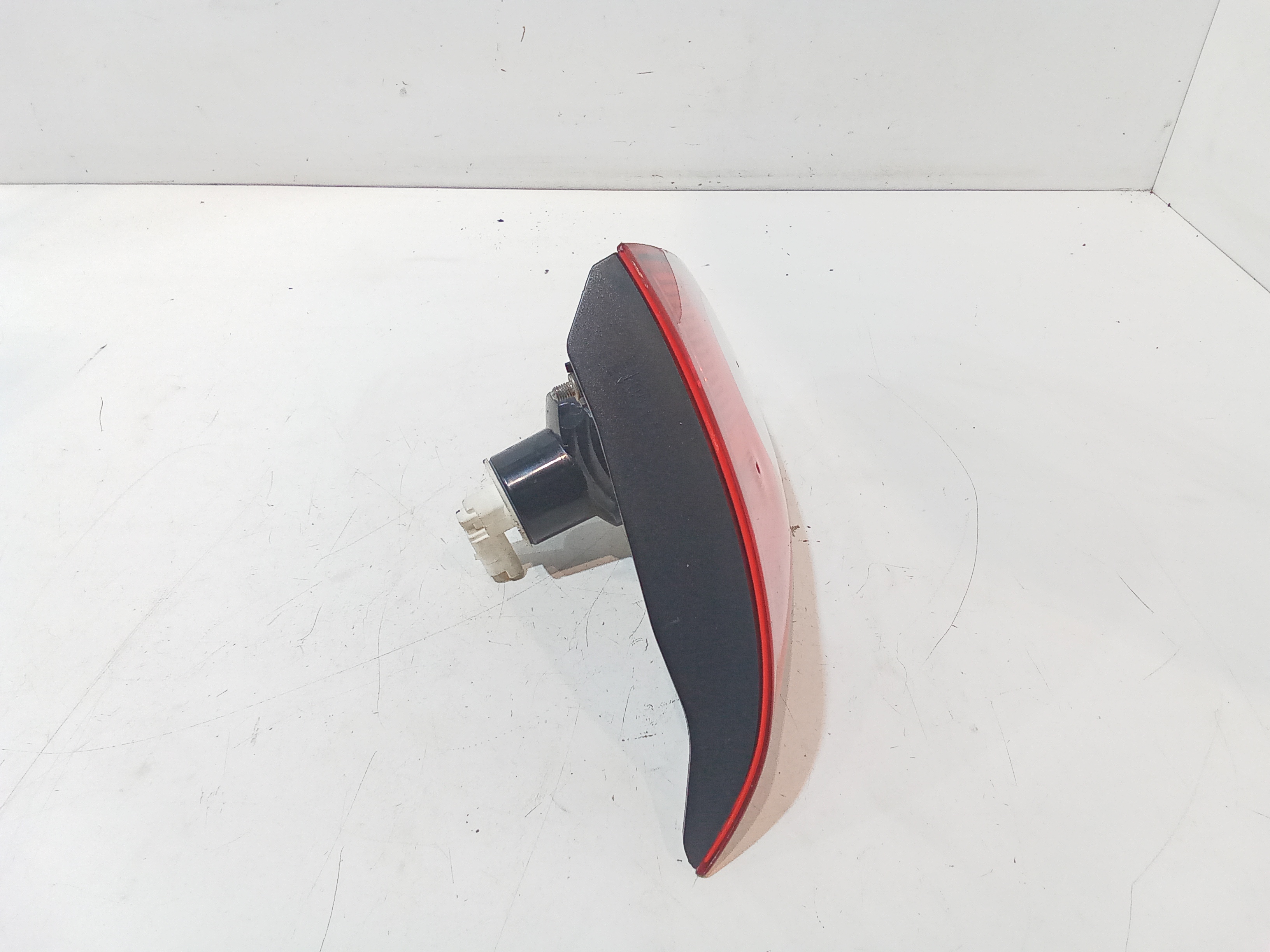 Stop Posteriore Destro Integrato nel Portello per Nissan Qashqai 1 Serie (2006 - 2009)