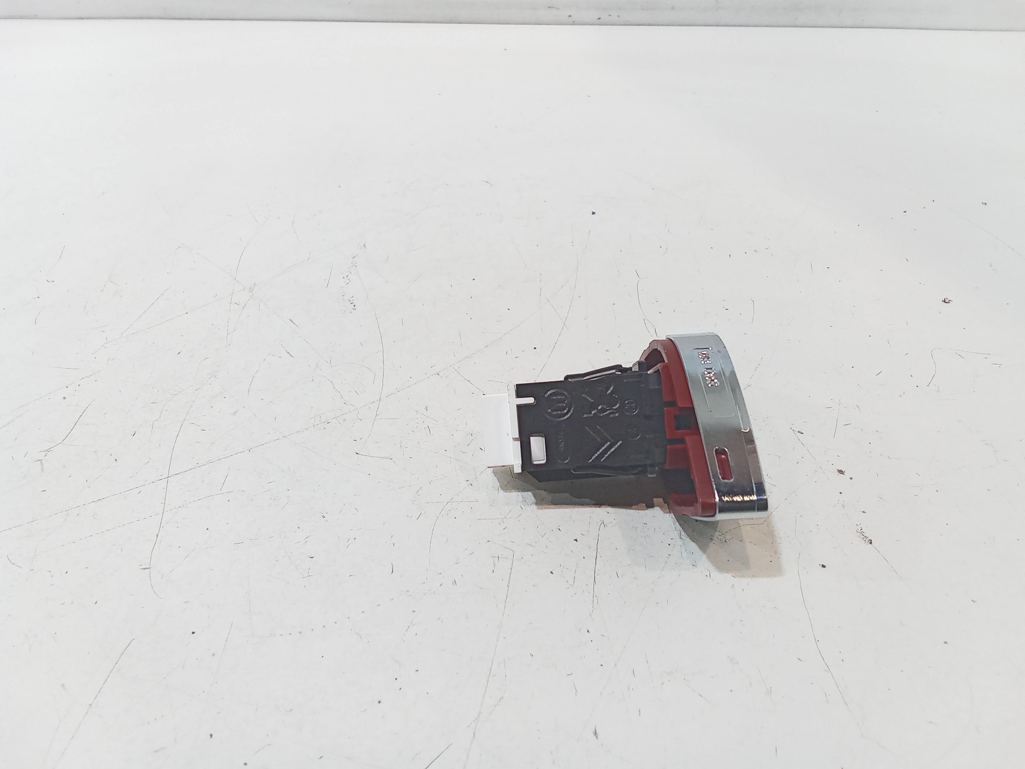 Pulsante luci di emergenza per Citroen C3 Serie (2009 - 2015)