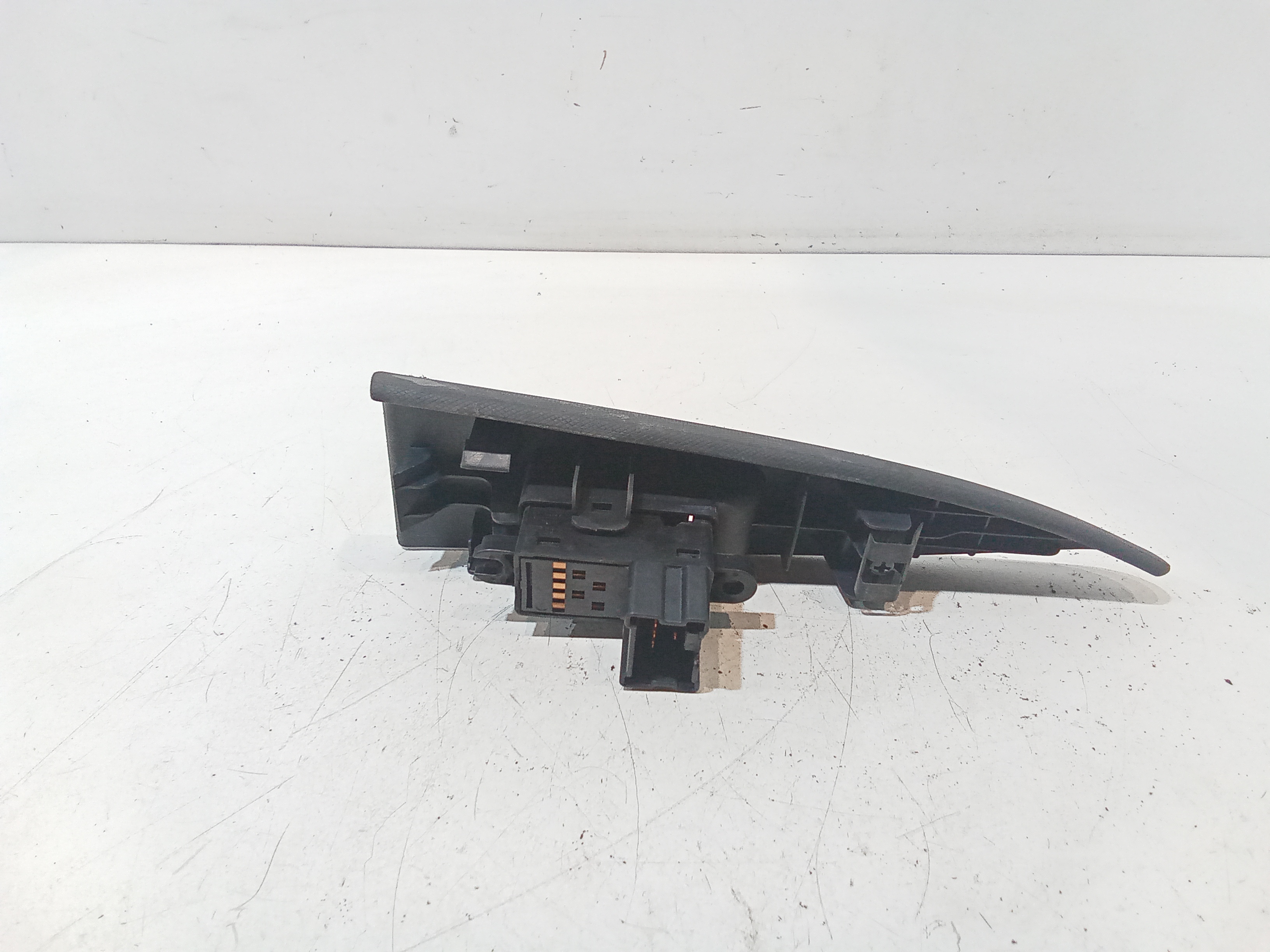 Pulsantiera Posteriore Sinistra per Nissan Note 1 Serie (2006 - 2008)