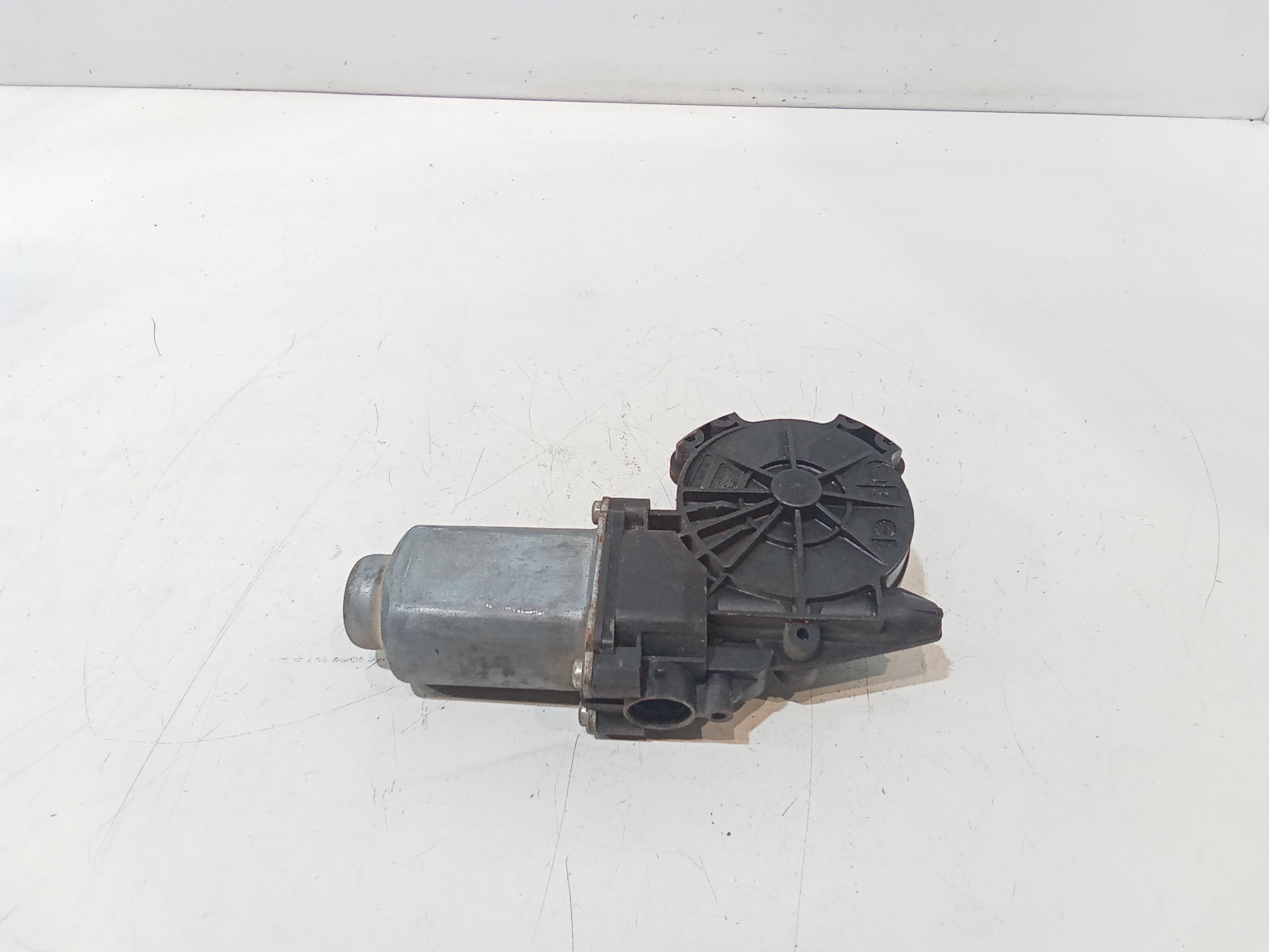 Motorino Alzavetro anteriore destra per Nissan Note 1 Serie (2006 - 2008)