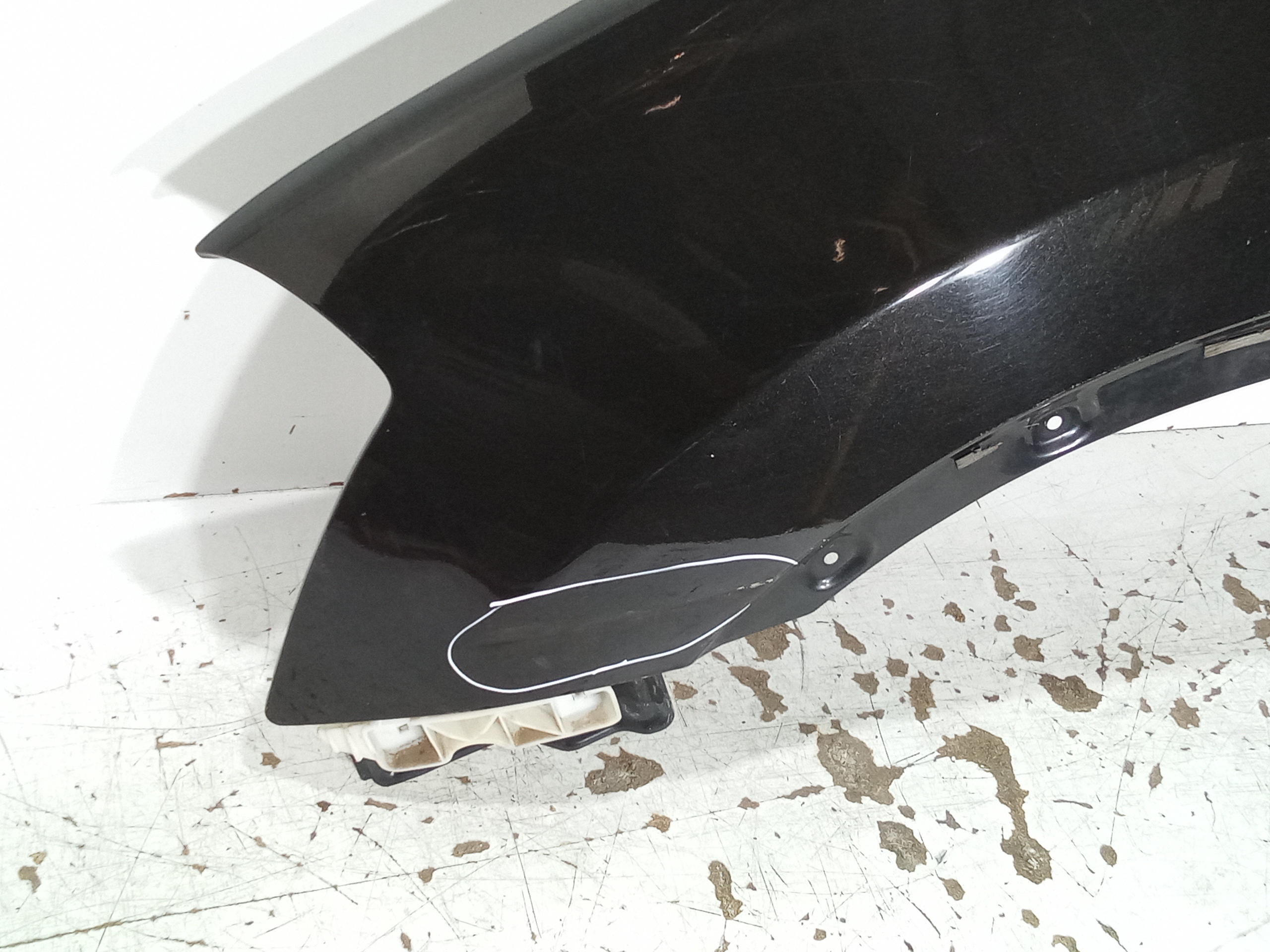 Parafango Anteriore Sinistro per Nissan Qashqai 1 Serie (2006 - 2009)