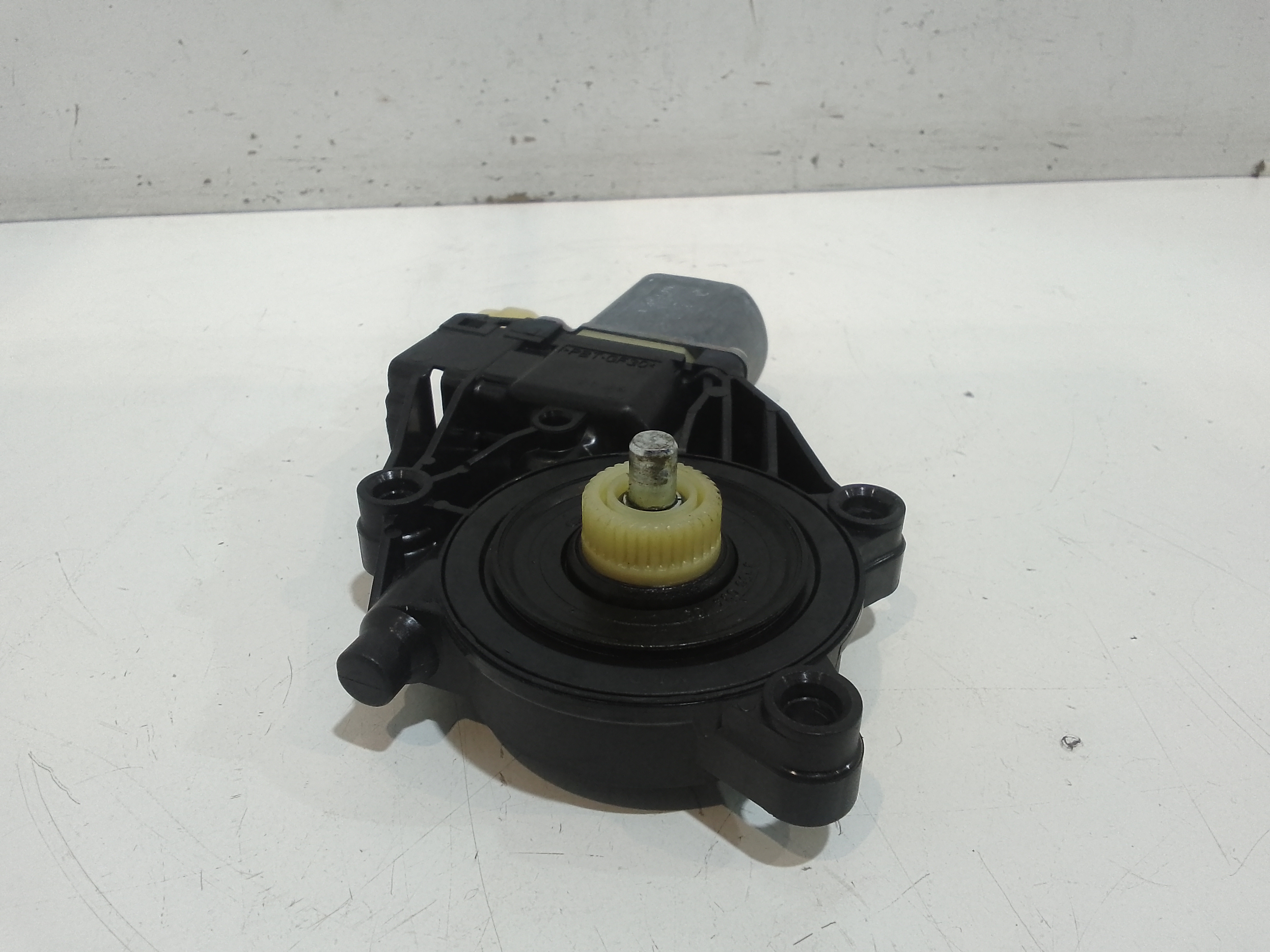 Motorino Alzavetro anteriore destra per Ford Fiesta 6 Serie (2008 - 2017)