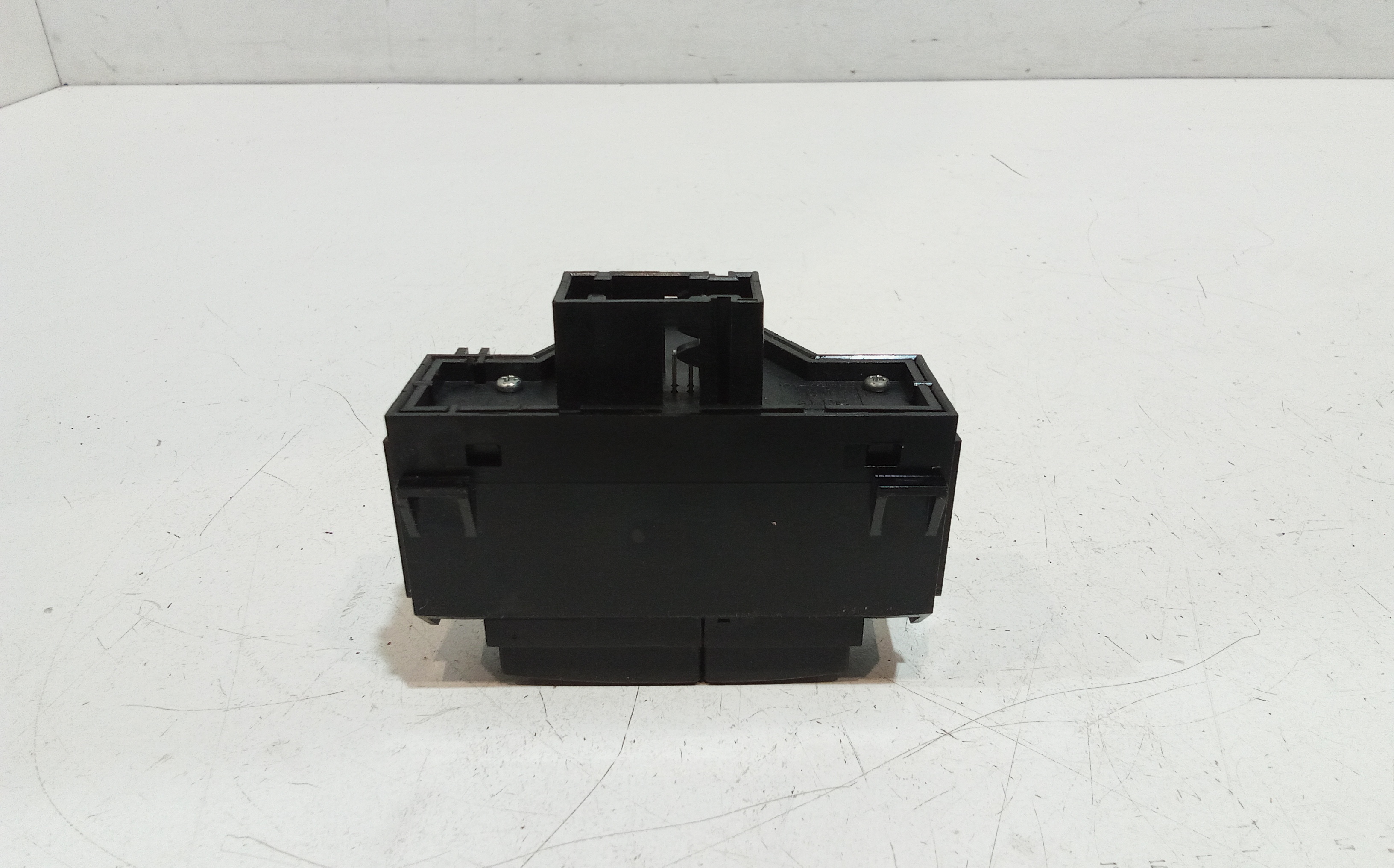 Pulsante luci di emergenza per Opel Corsa D 3p 1 Serie (2006 - In produzione)