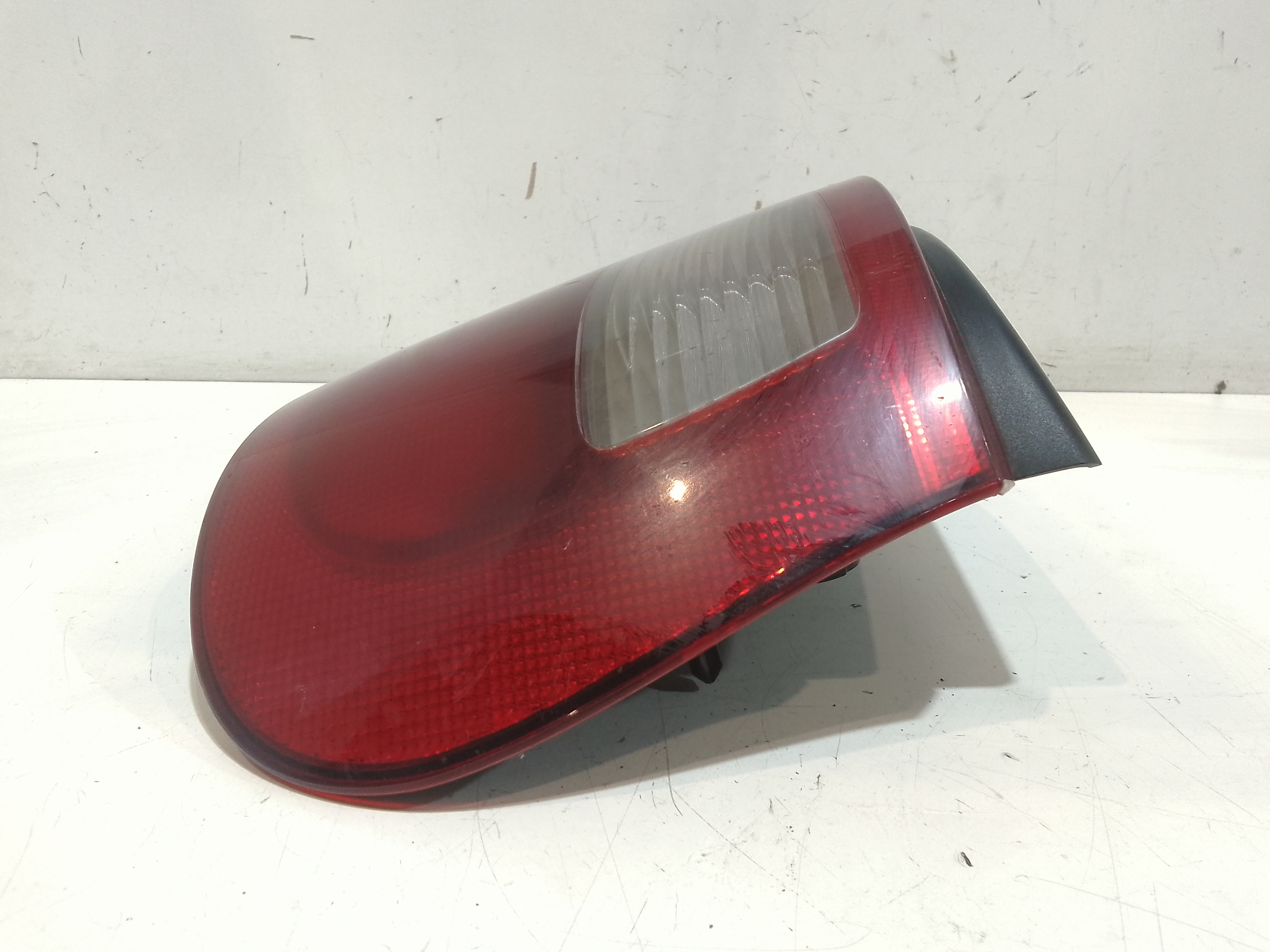 Stop fanale posteriore Destro Passeggero per Renault Megane L Serie (96>99) (1996 - 1999)