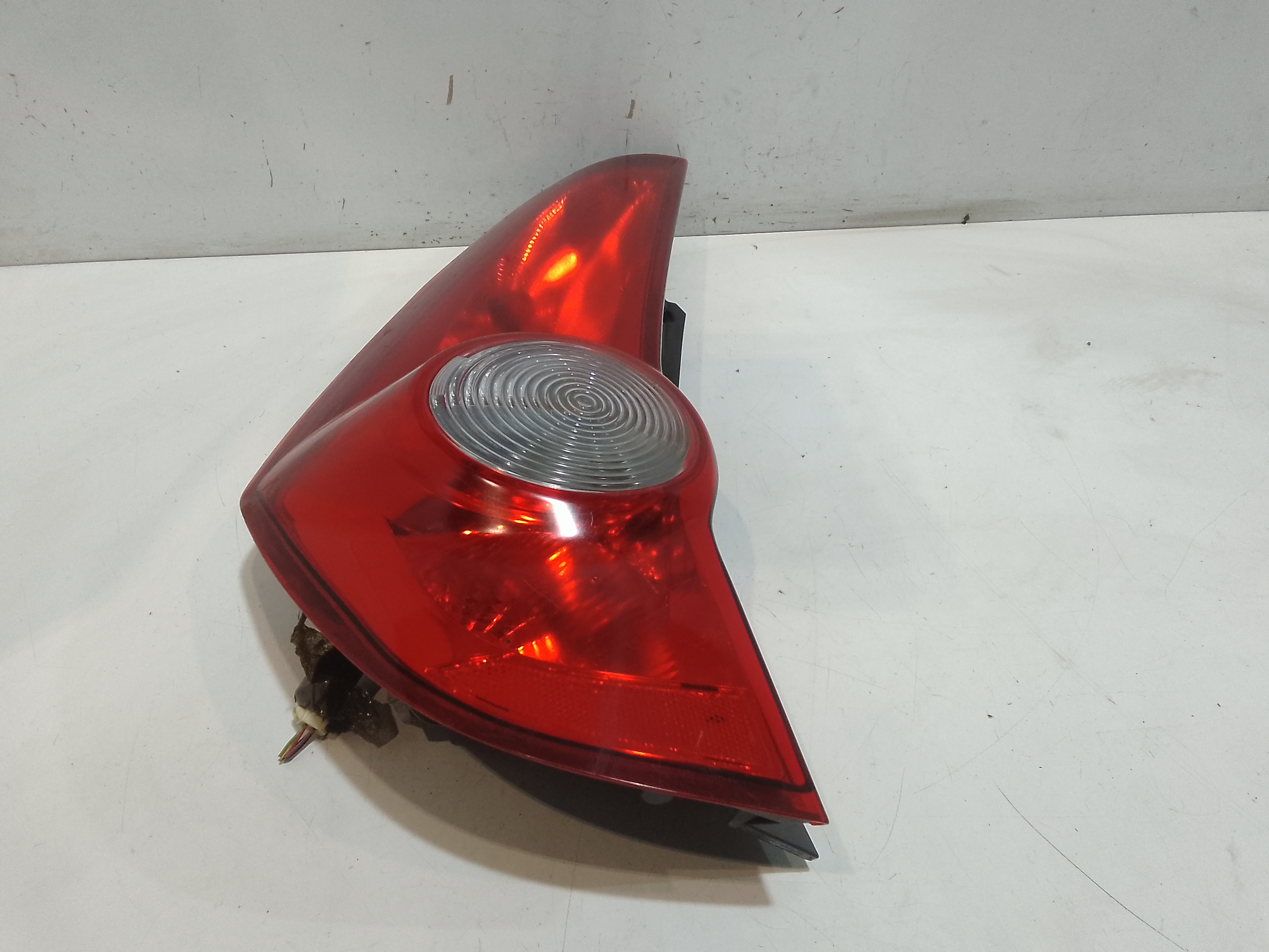 Stop fanale Posteriore sinistro lato Guida per Opel Agila B (2008 - In produzione)