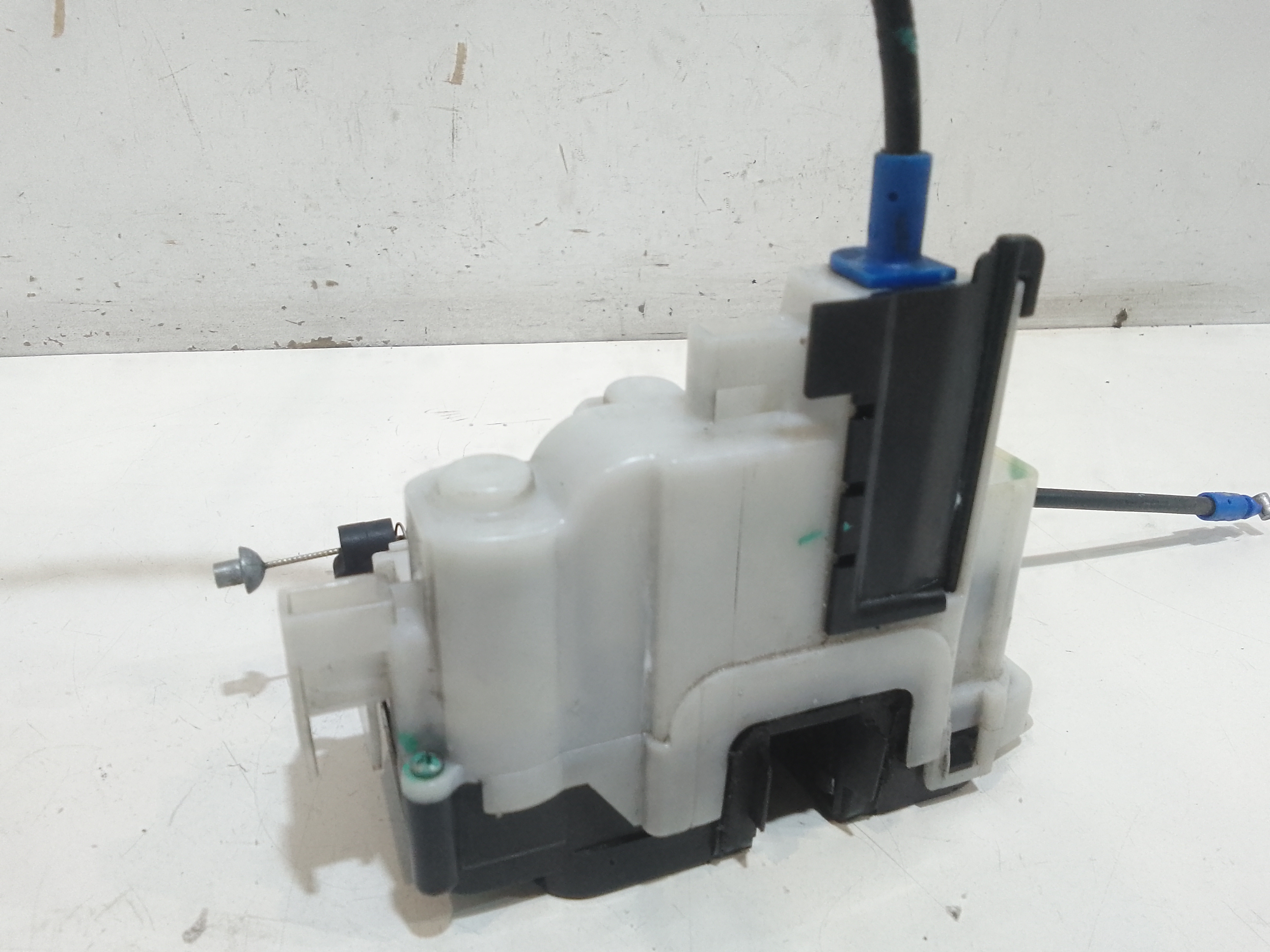 Serratura Anteriore Destra per Fiat Qubo 1 Serie (2008 - In produzione)