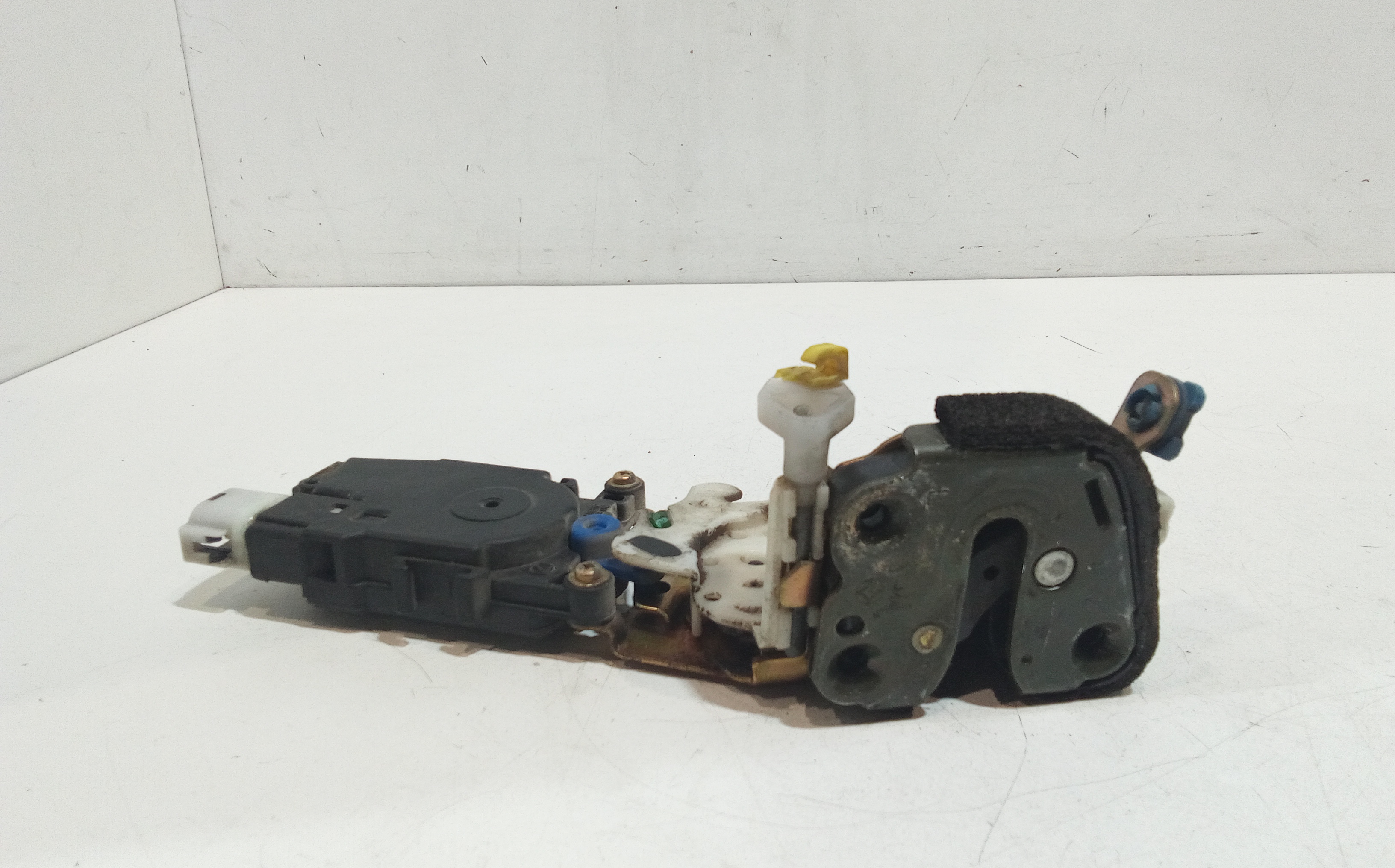 Serratura Anteriore Sinistra per Subaru Forester 1 Serie (1997 - 2002)