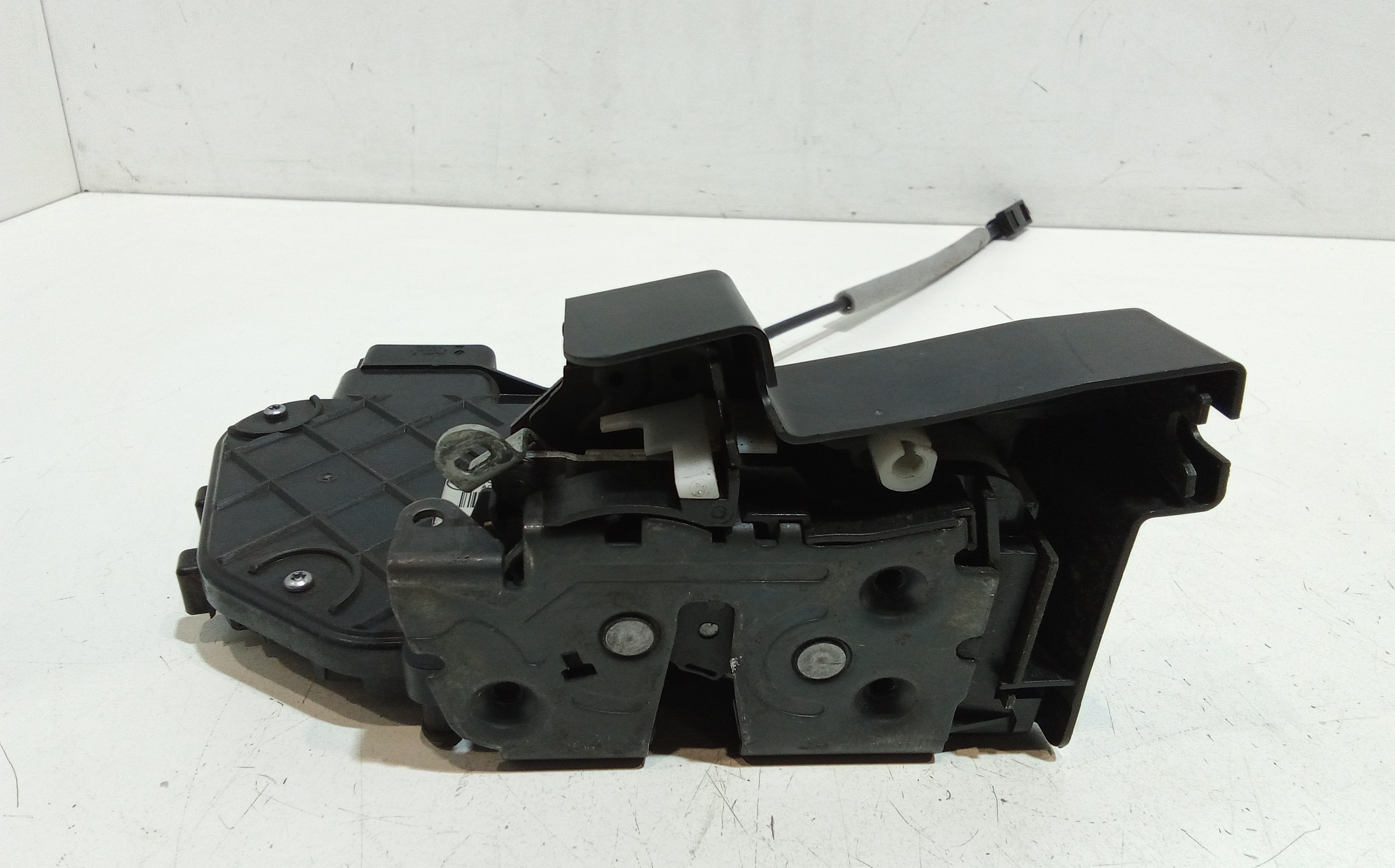 Serratura Anteriore Sinistra per Volvo V 70 (2008 - 2015)