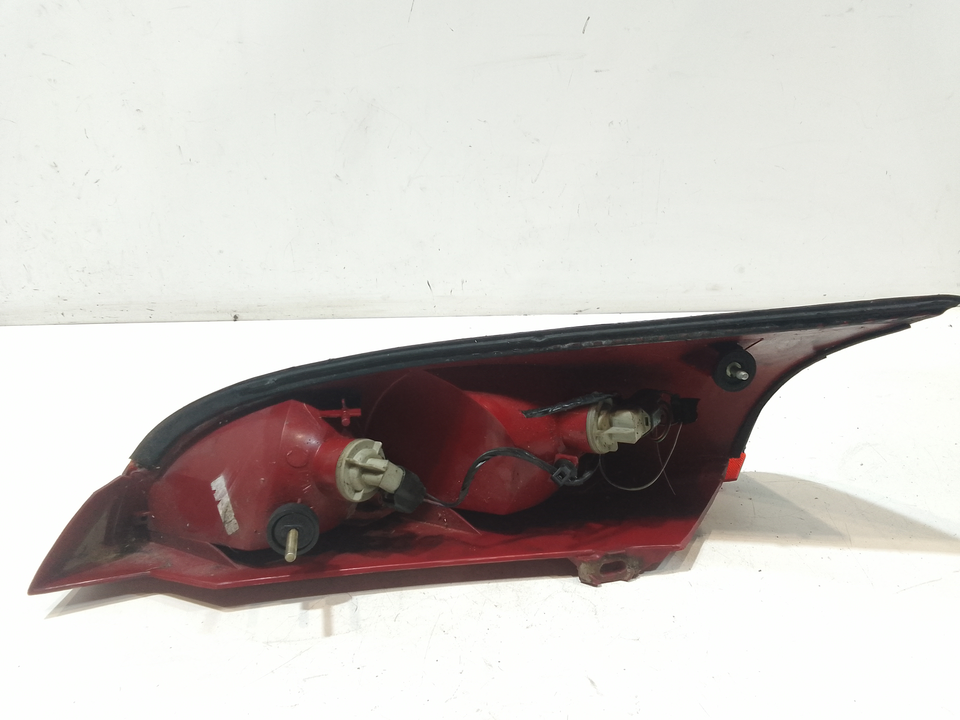 Stop fanale posteriore Destro Passeggero per Ford Focus Berlina 2 Serie (2001 - 2004)