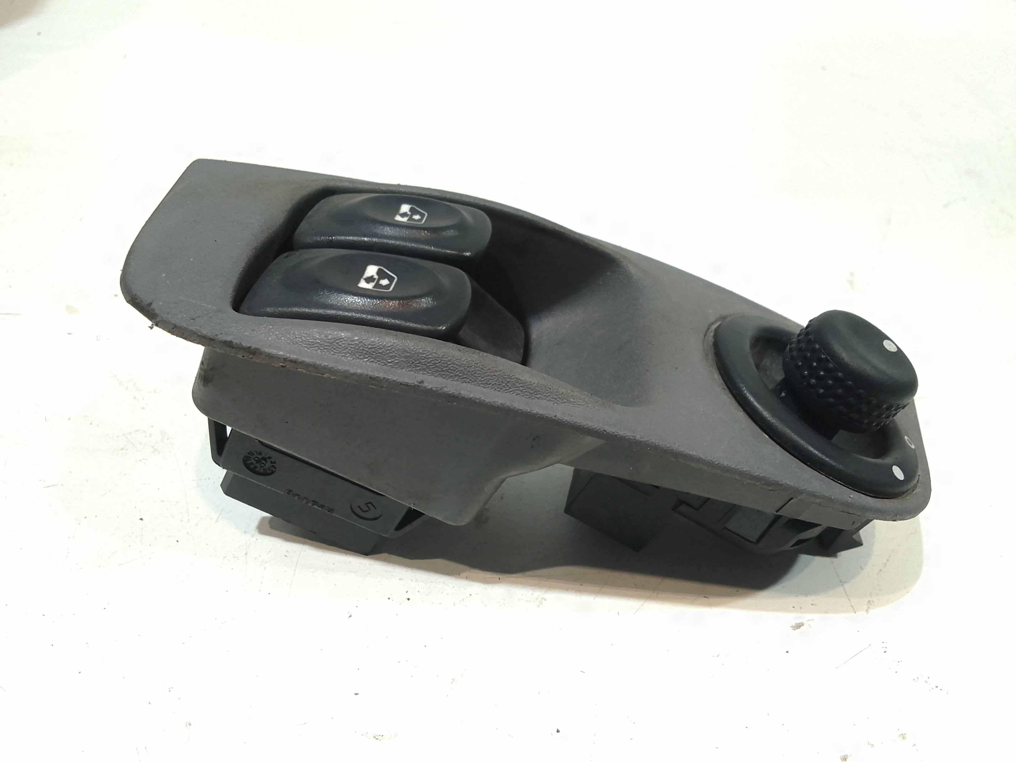 Pulsantiera anteriore sinistra Guida per Renault Megane L Serie (99>02) (1999 - 2002)