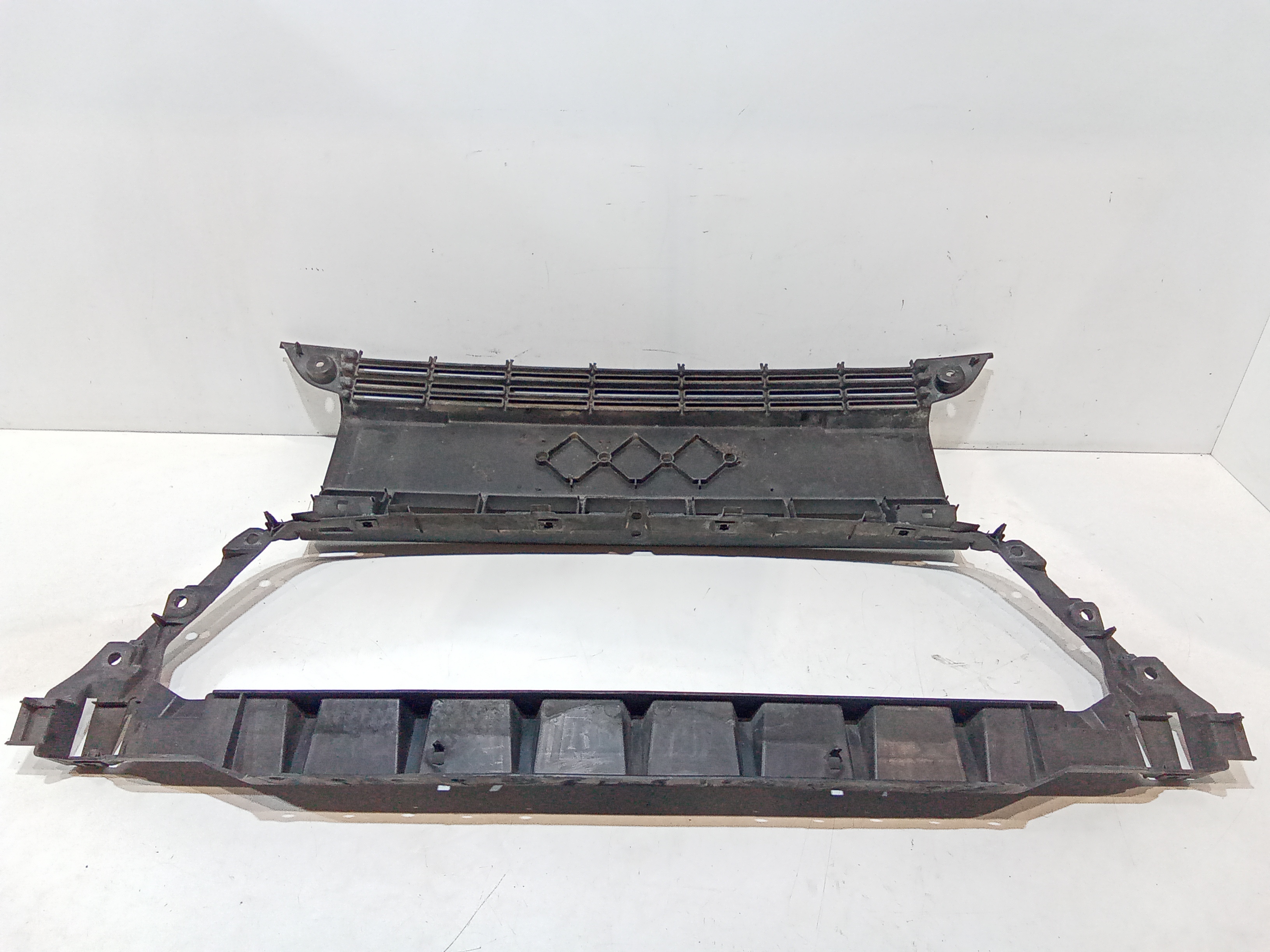 Paraurti anteriore centrale per Fiat Ducato 5 Serie (2006 - 2014)