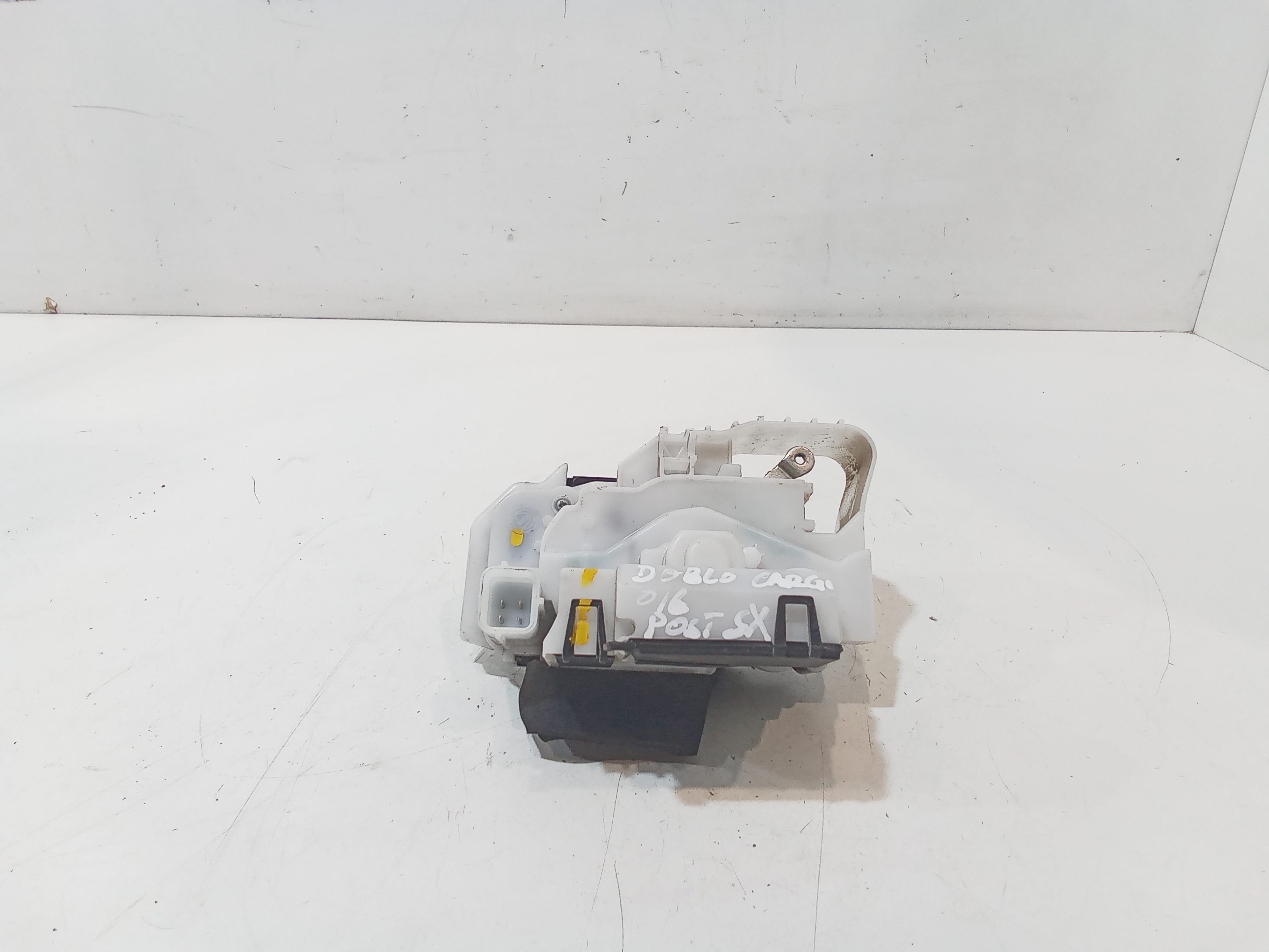 Serratura Posteriore Sinistra per Fiat Dobl Cargo (10>18) (2010 - 2018)