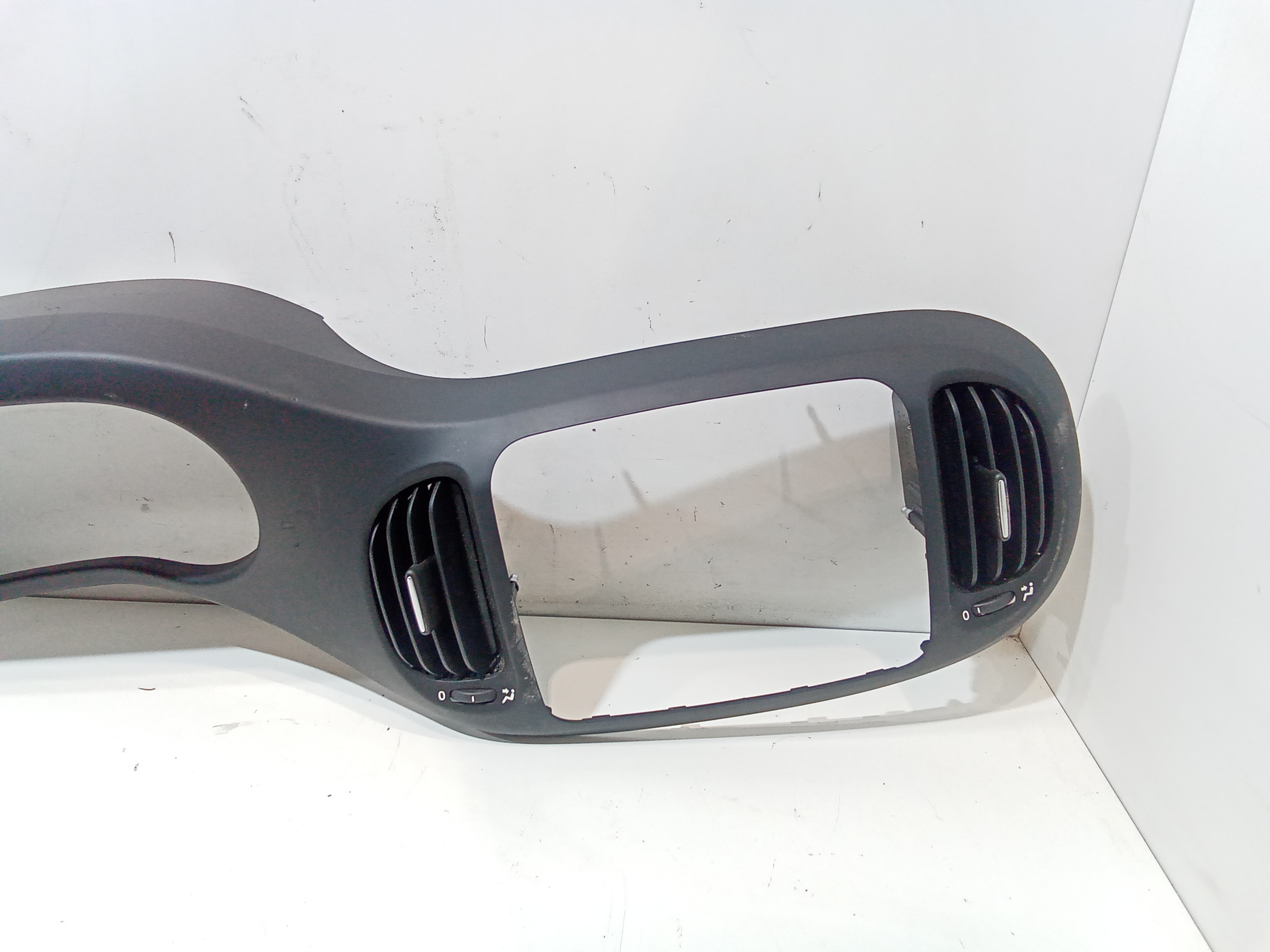 Modanatura Centrale Cruscotto per Fiat 500 L Serie (351_352) (12>) (2012 - In produzione)