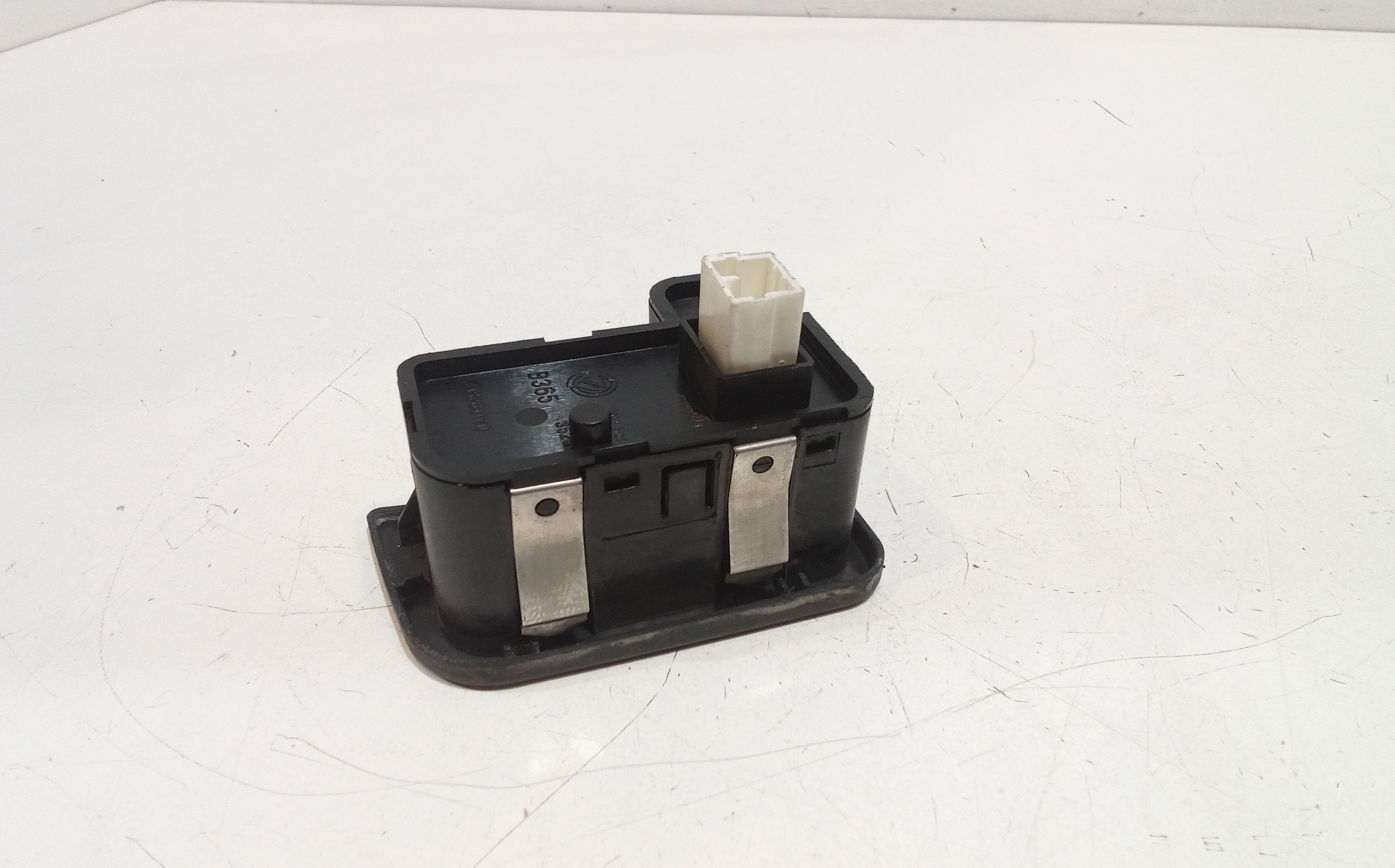 Pulsantiera Anteriore Destra Passeggero per Alfa Romeo Mito Serie (955_) (08>) (2008 - In produzione)