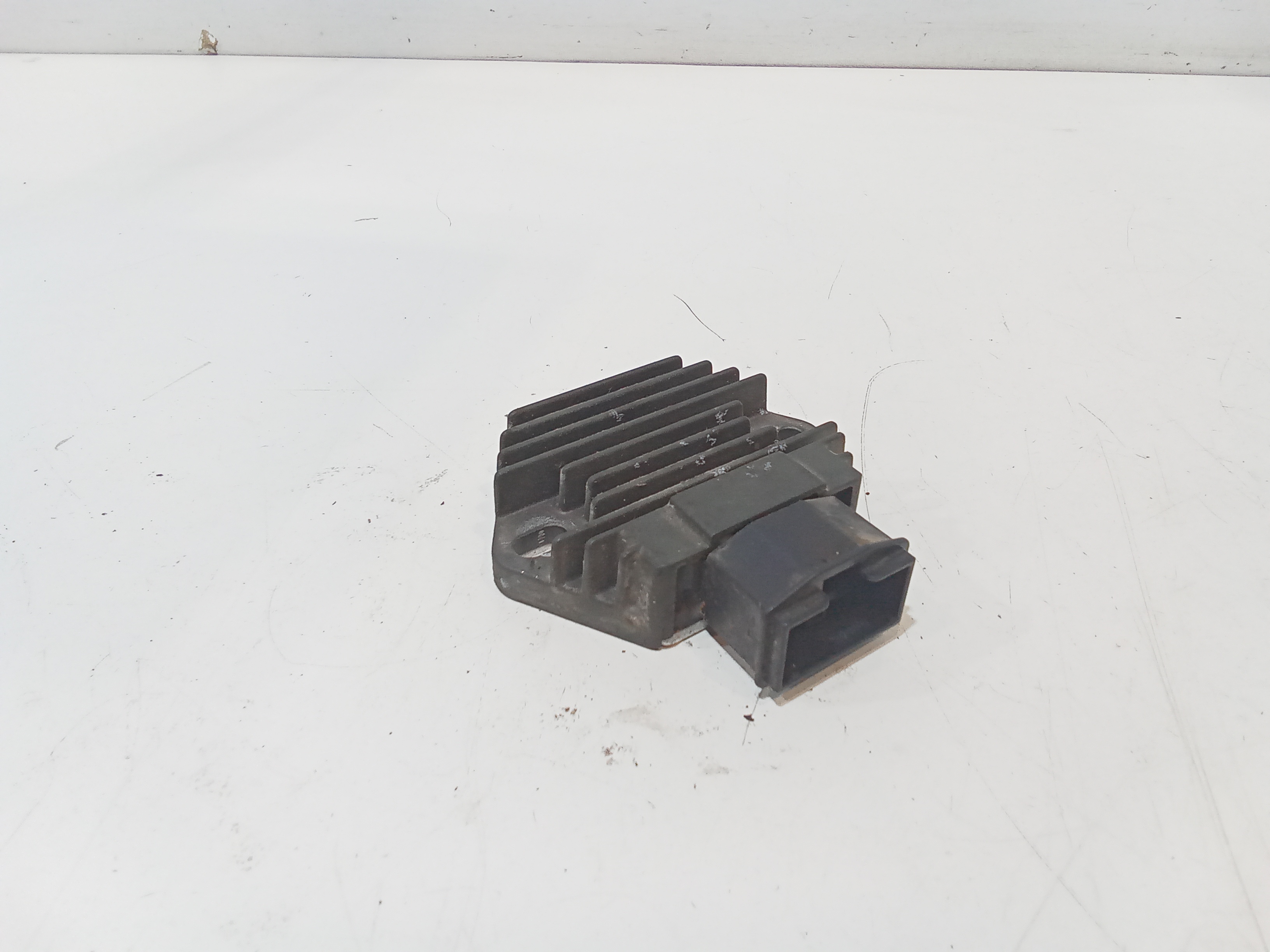 Regolatore di tensione per Piaggio Liberty 125cc (98-) (1998 - In produzione)