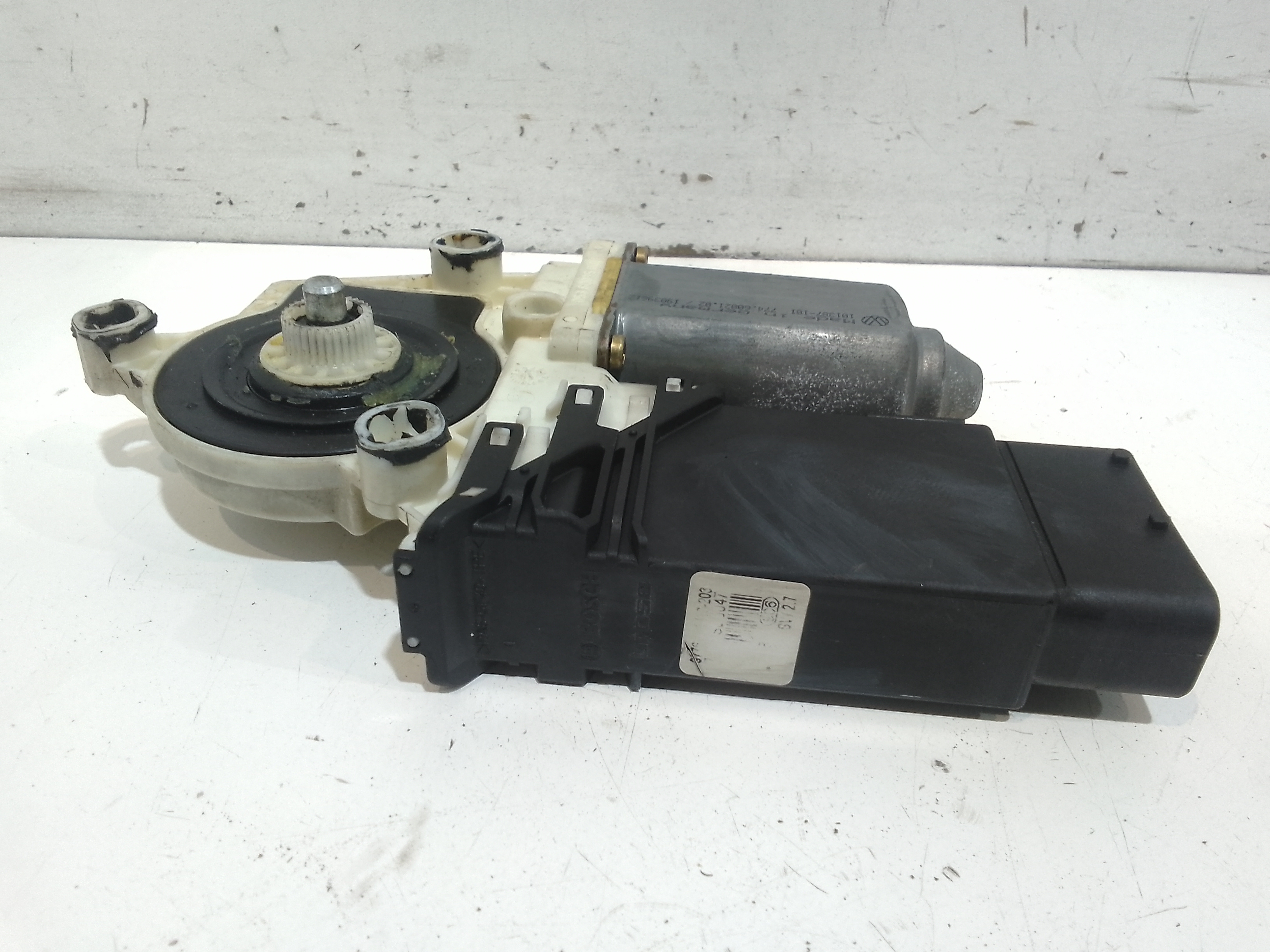 Motorino Alzavetro anteriore Sinistro per Volkswagen Golf 4 Berlina (97>03) (1997 - 2003)