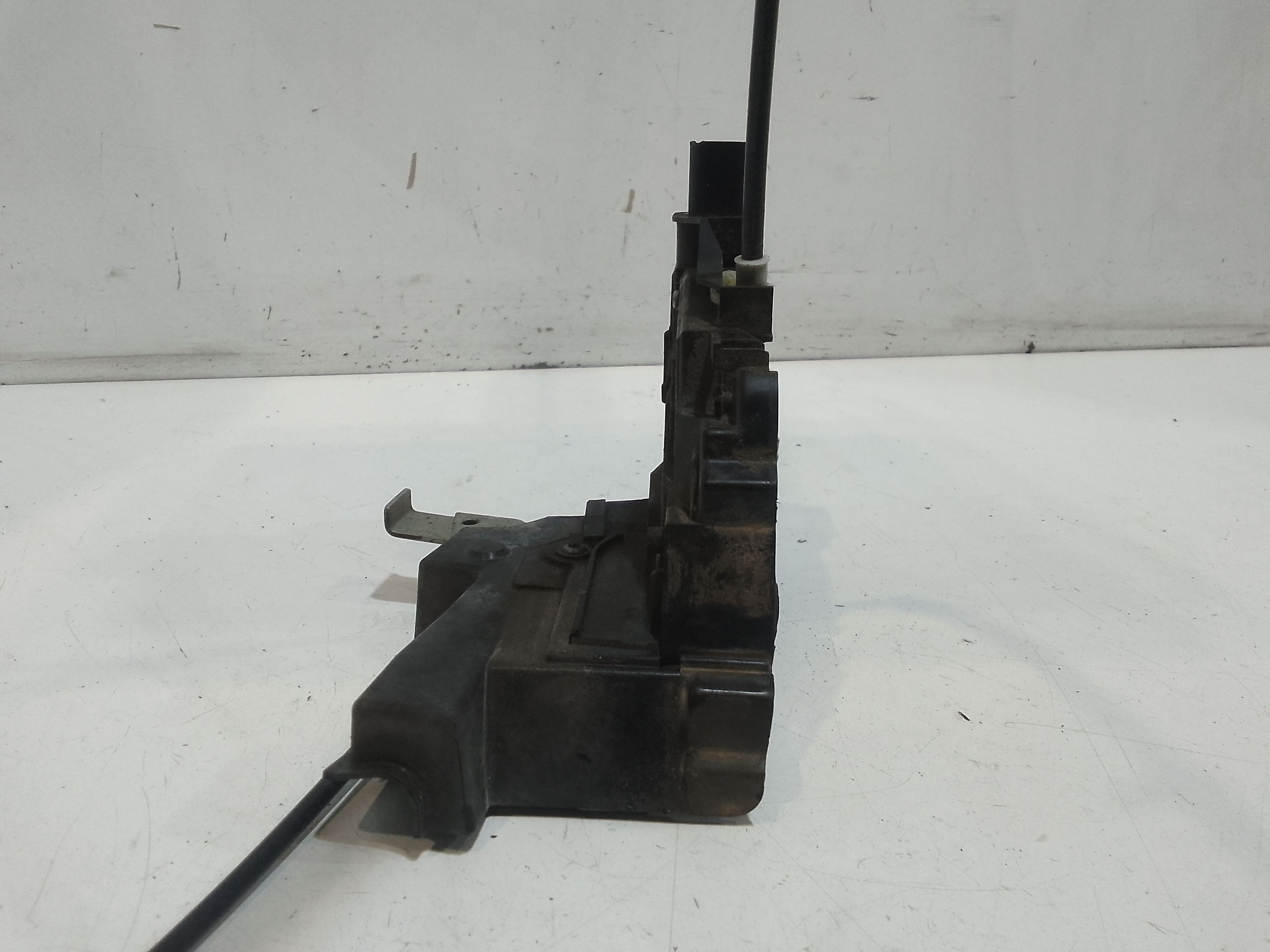 Serratura Anteriore Sinistra per Ford Mondeo Berlina 6 Serie (2007 - 2010)