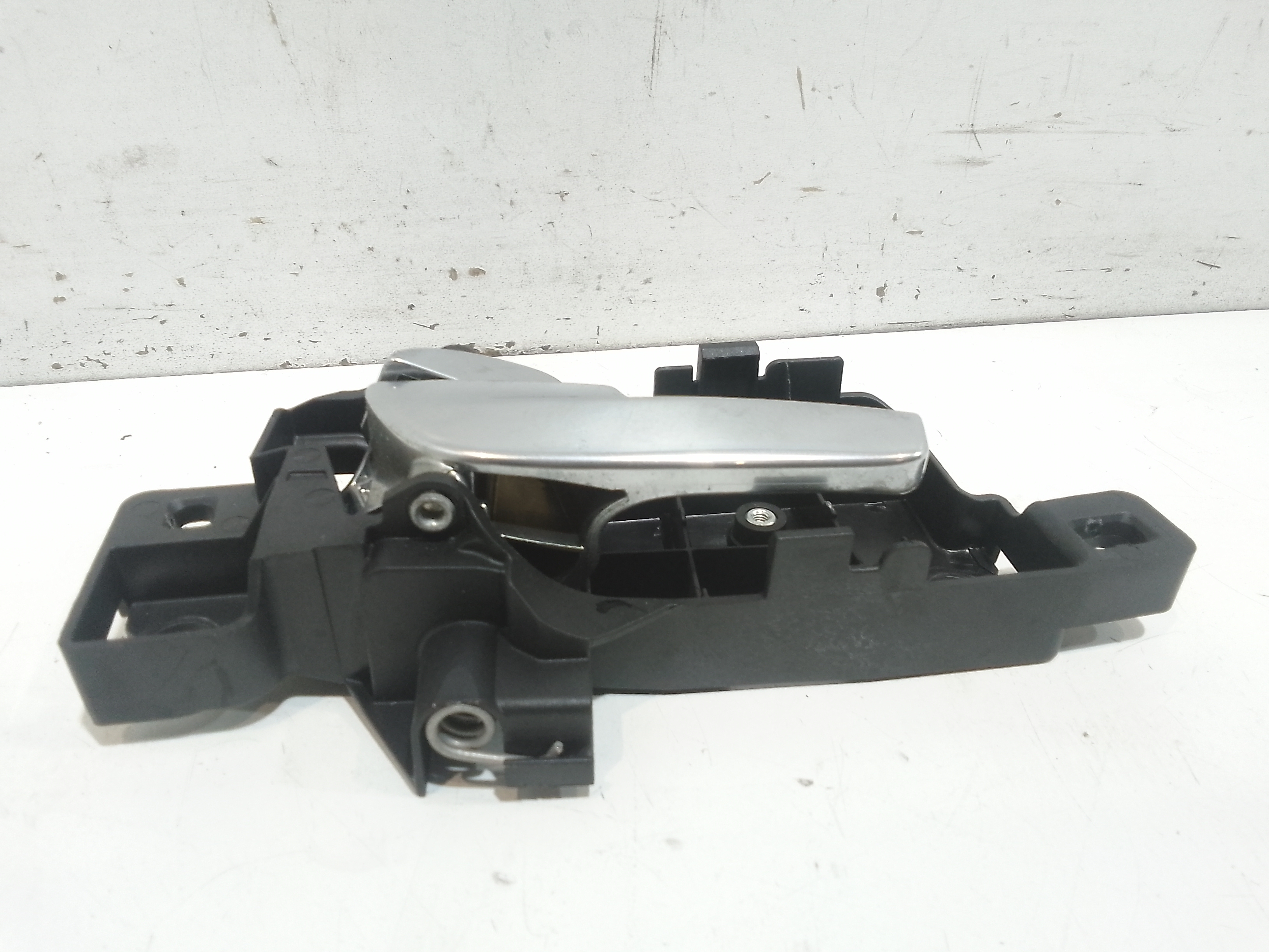 Maniglia interna Posteriore Sinistra per Ford Mondeo Berlina 6 Serie (2007 - 2010)