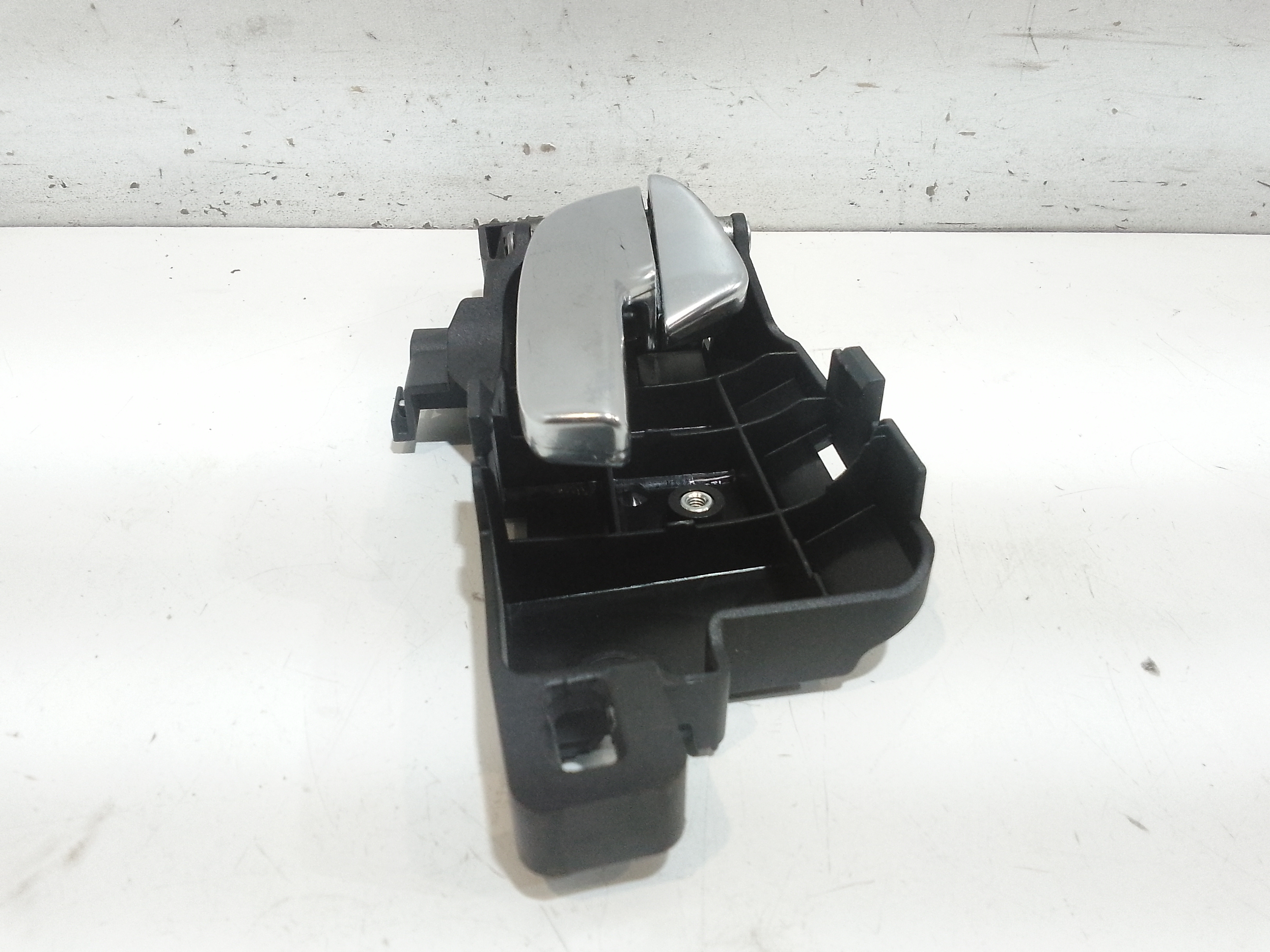 Maniglia interna Posteriore Sinistra per Ford Mondeo Berlina 6 Serie (2007 - 2010)