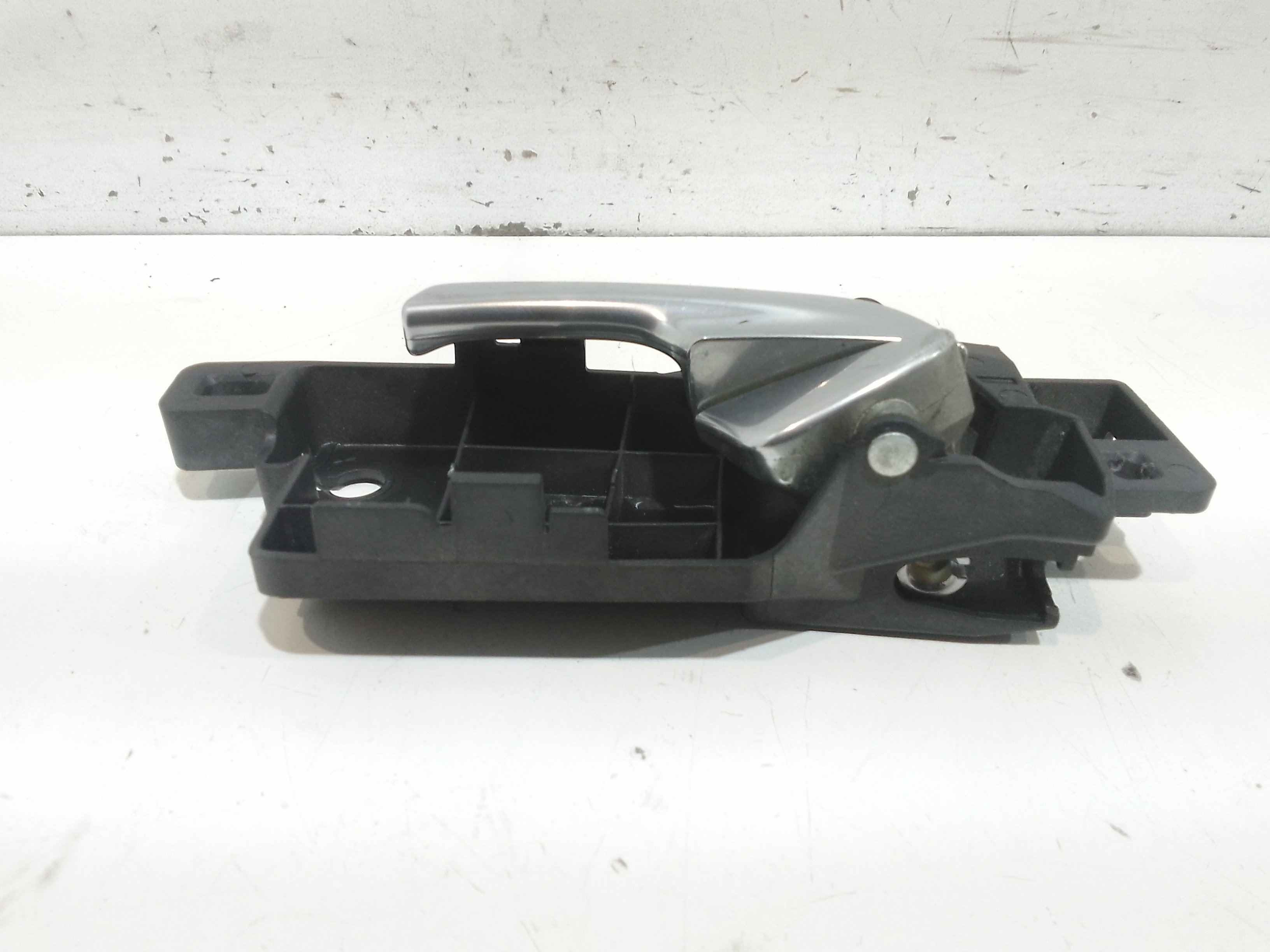 Maniglia interna Posteriore Sinistra per Ford Mondeo Berlina 6 Serie (2007 - 2010)