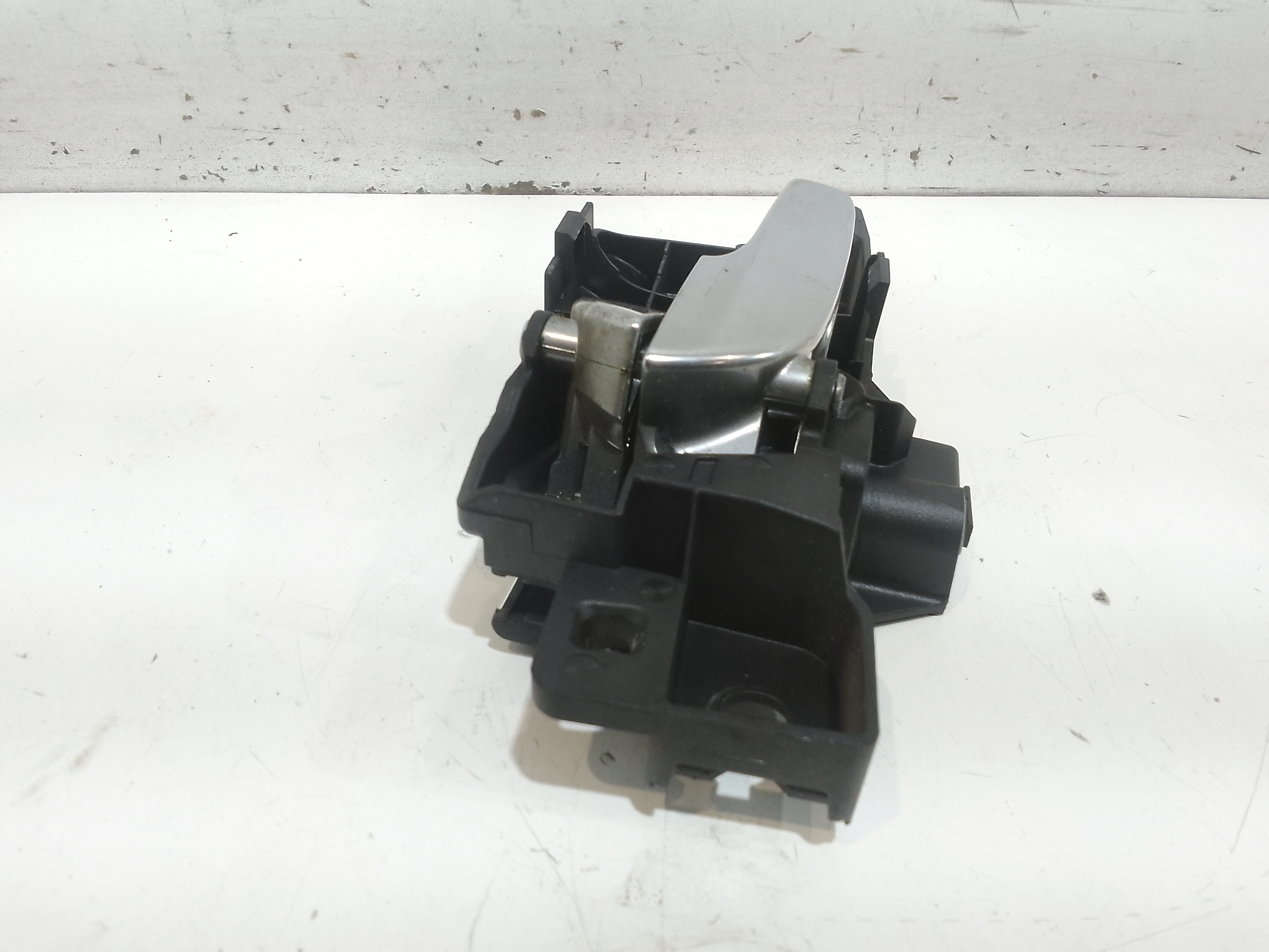 Maniglia interna Posteriore Sinistra per Ford Mondeo Berlina 6 Serie (2007 - 2010)