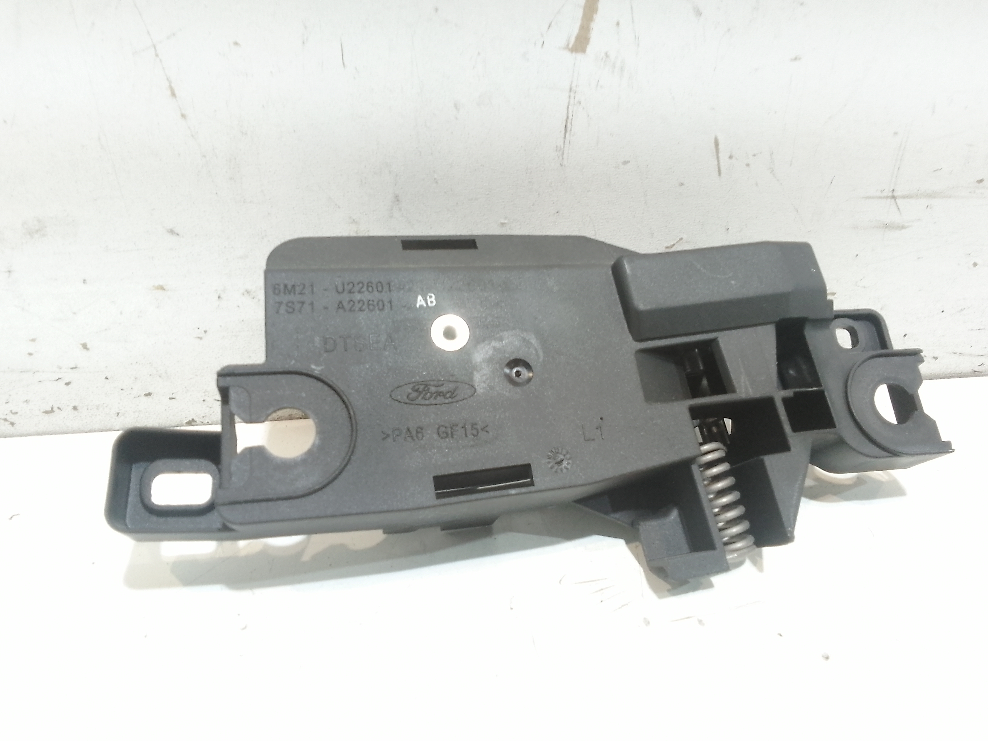 Maniglia interna Posteriore Sinistra per Ford Mondeo Berlina 6 Serie (2007 - 2010)