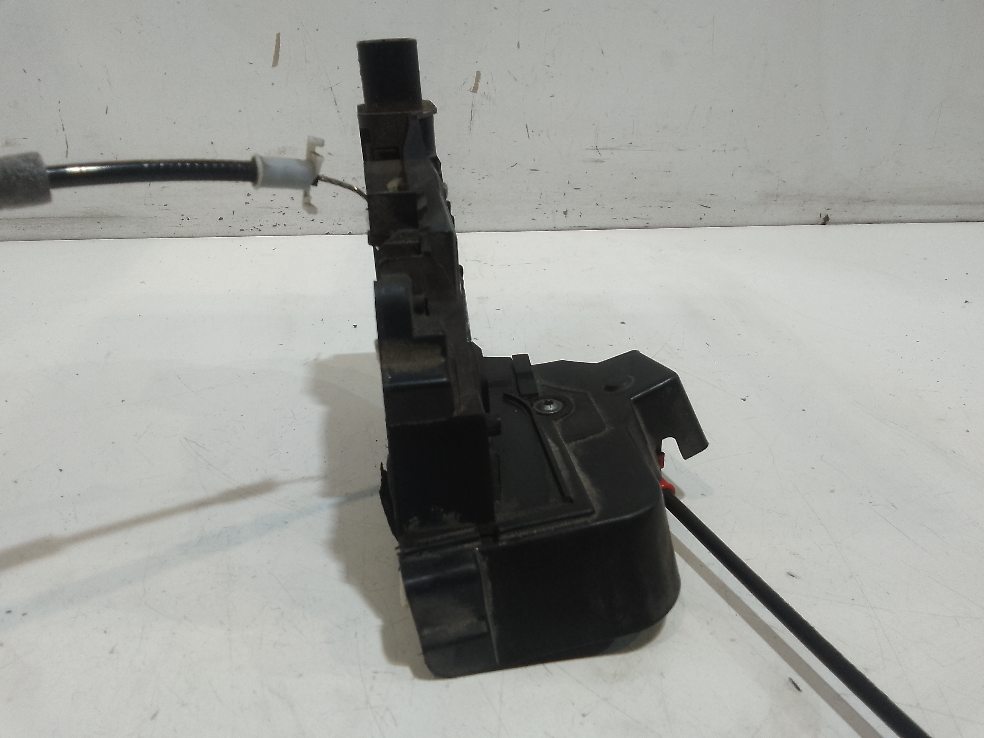 Serratura Posteriore destra per Ford Mondeo Berlina 6 Serie (2007 - 2010)