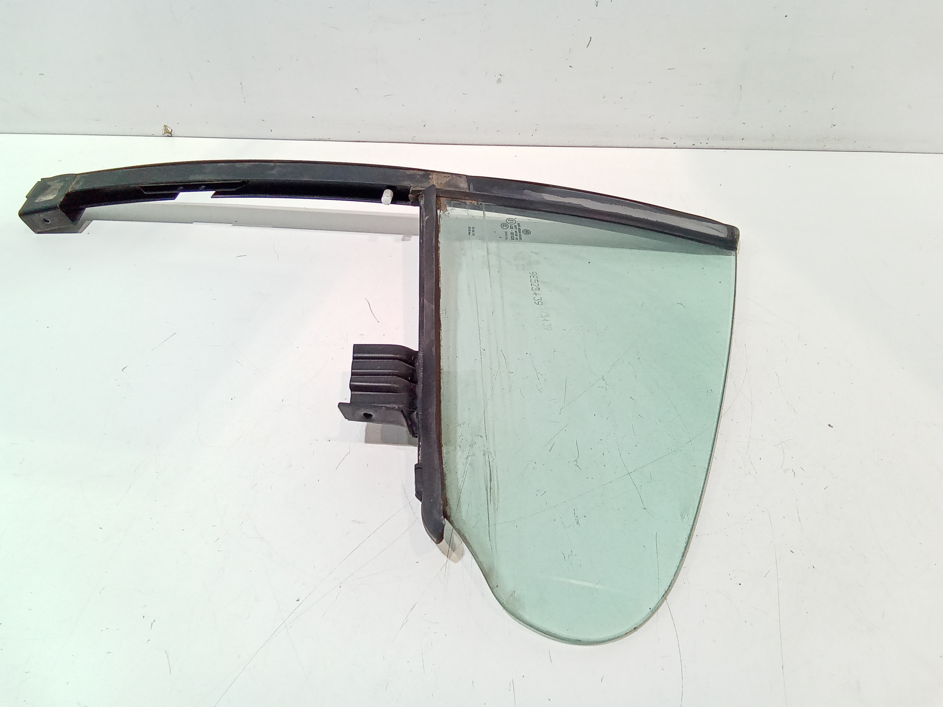 Deflettore posteriore SX per Volkswagen Passat CC (2008 - 2012)