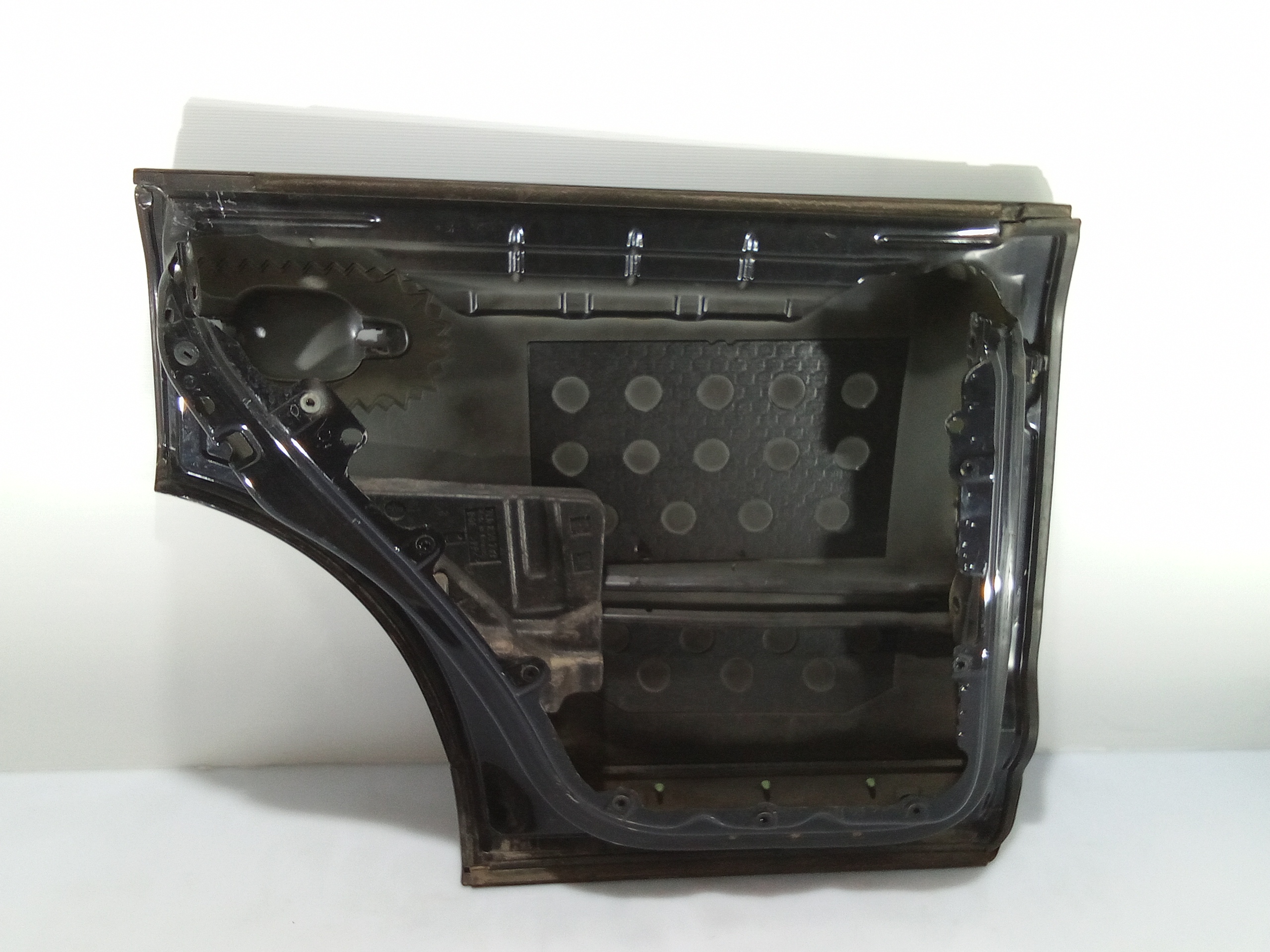 Pannello Portiera esterno posteriore SX guida per Volkswagen Touareg 1 Serie (2002 - 2006)