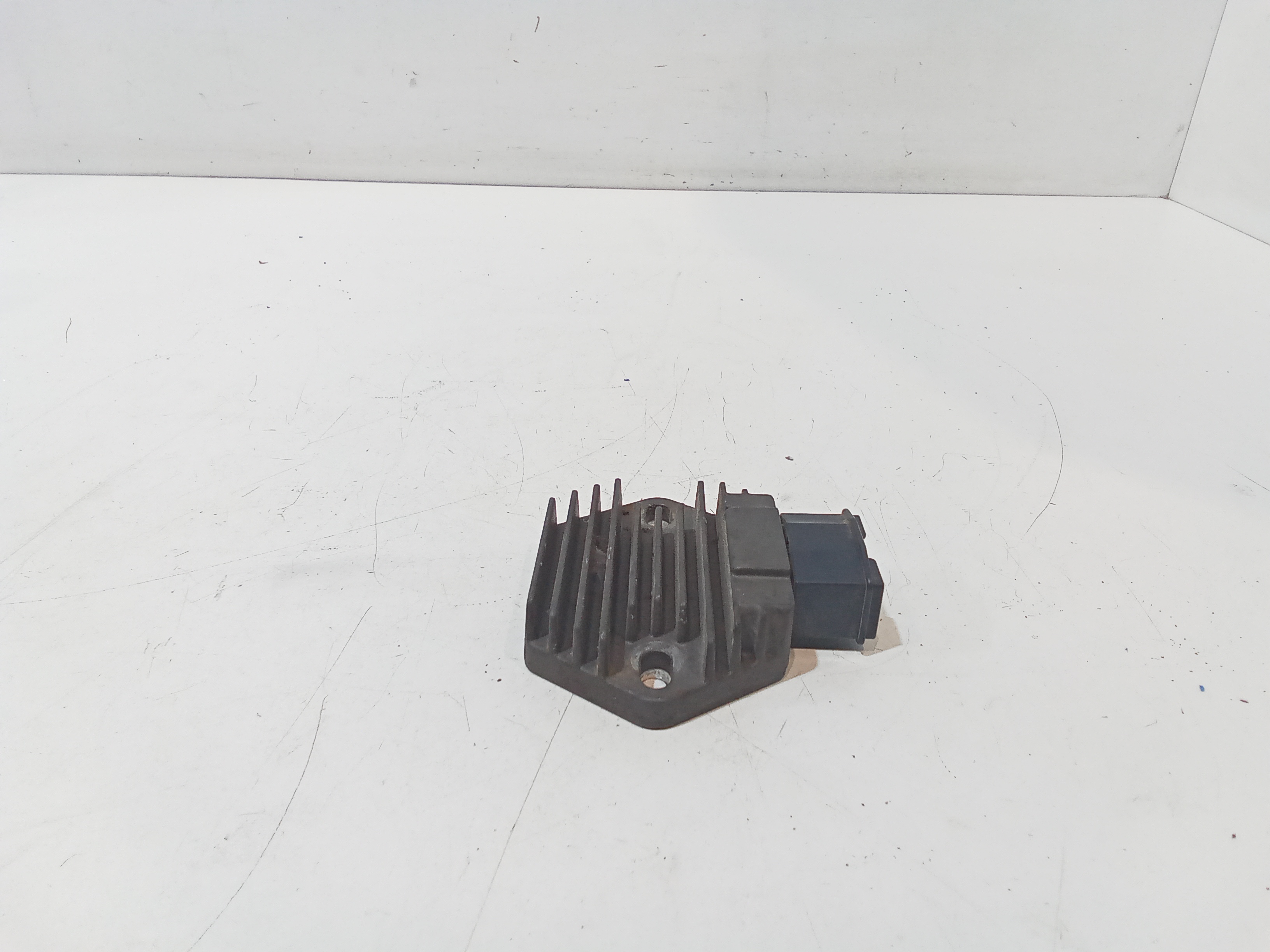 Regolatore di tensione per Piaggio Liberty 125cc (98-) (1998 - In produzione)