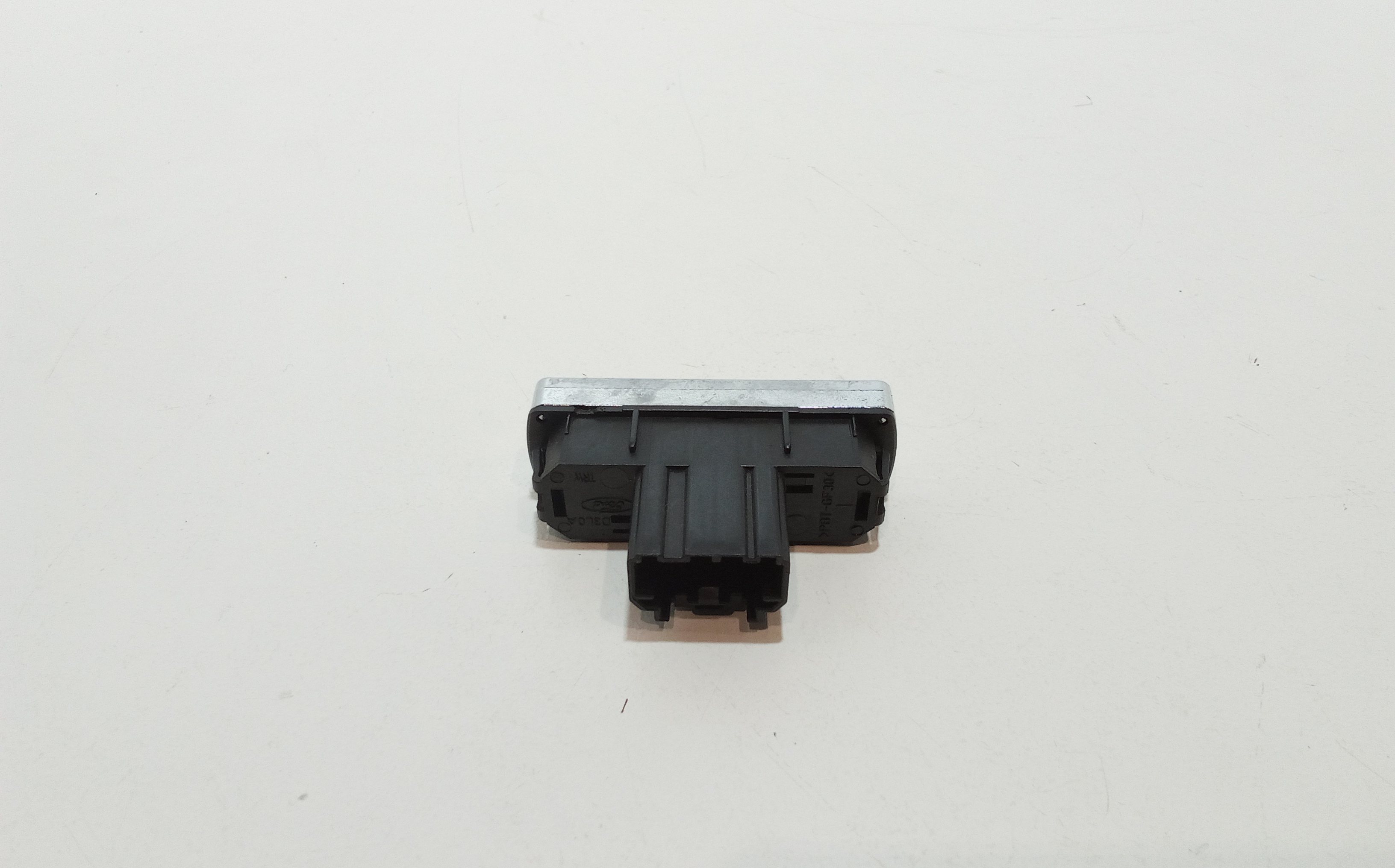 Pulsante Tergilunotto posteriore per Ford Mondeo Berlina 6 Serie (2007 - 2010)