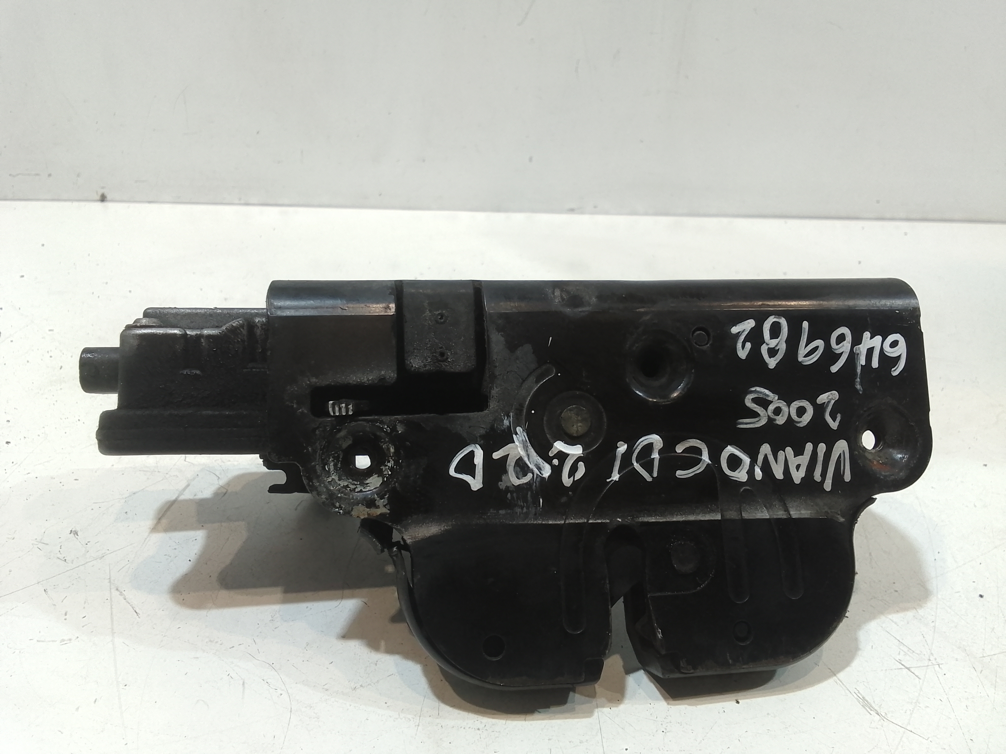 Serratura Cofano Posteriore per Mercedes Viano 1 Serie (2003 - In produzione)