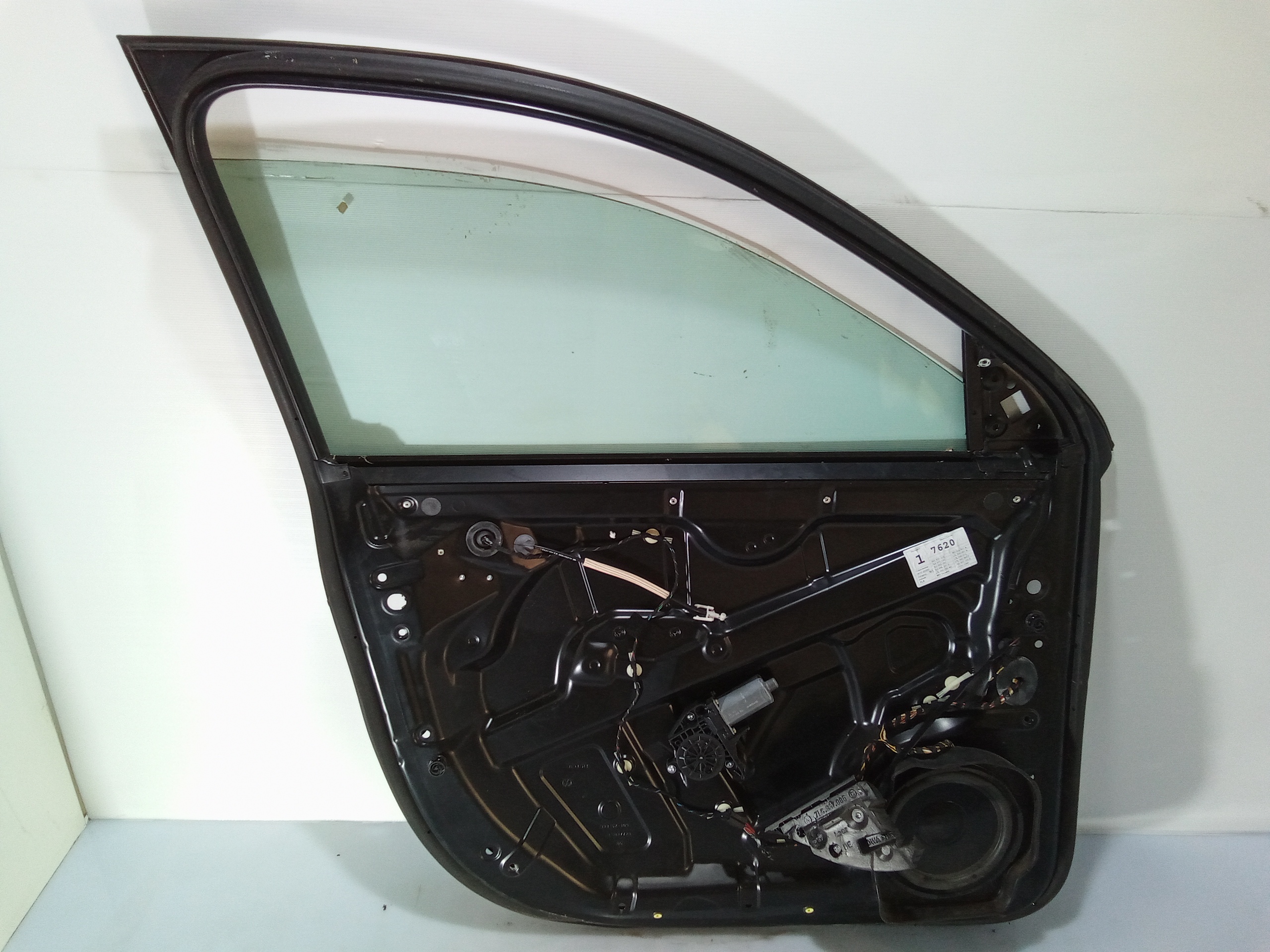 Portiera Anteriore Sinistra per Volkswagen Touareg 1 Serie (2002 - 2006)