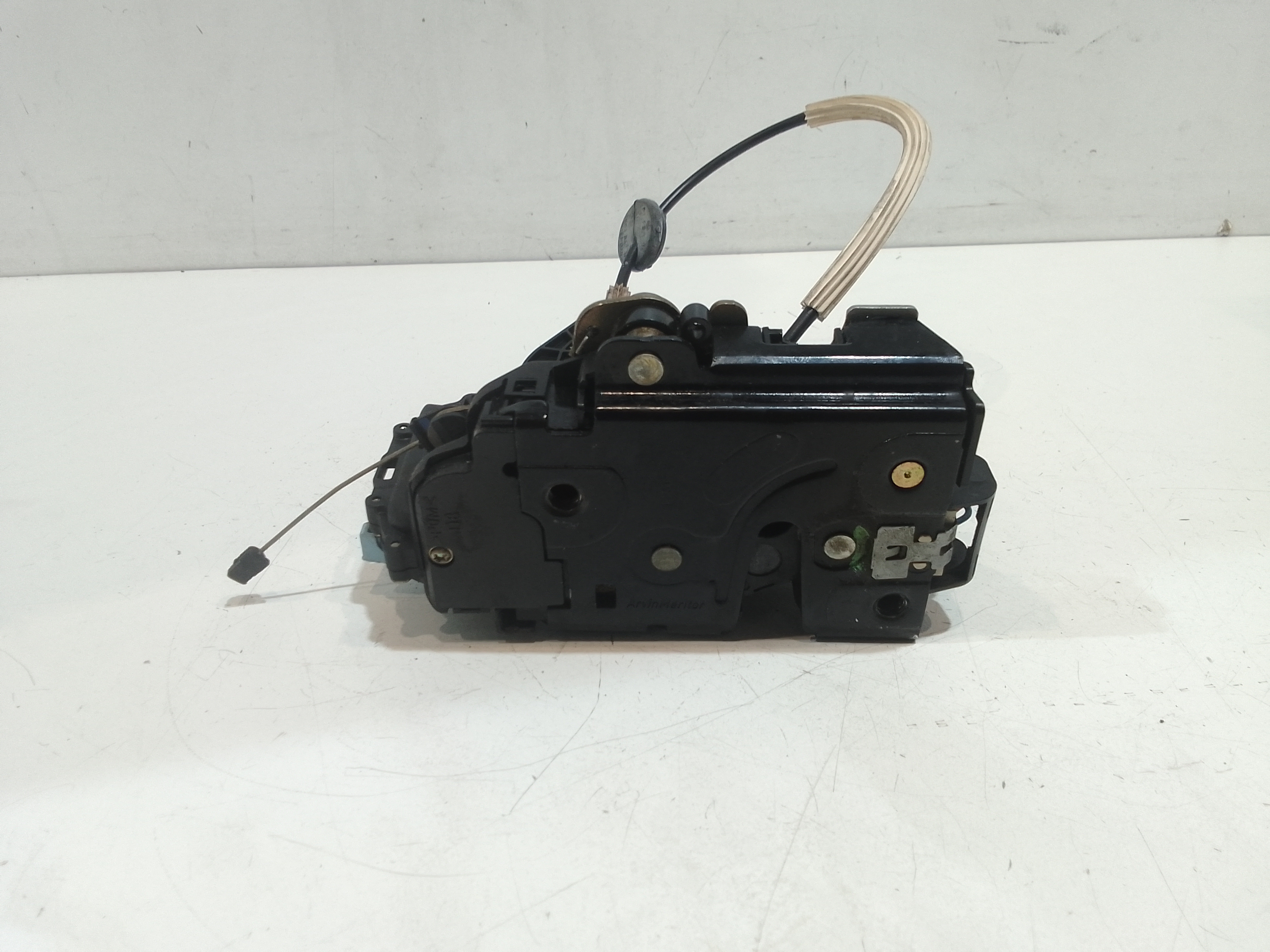 Serratura Posteriore destra per Volkswagen Touareg 1 Serie (2002 - 2006)