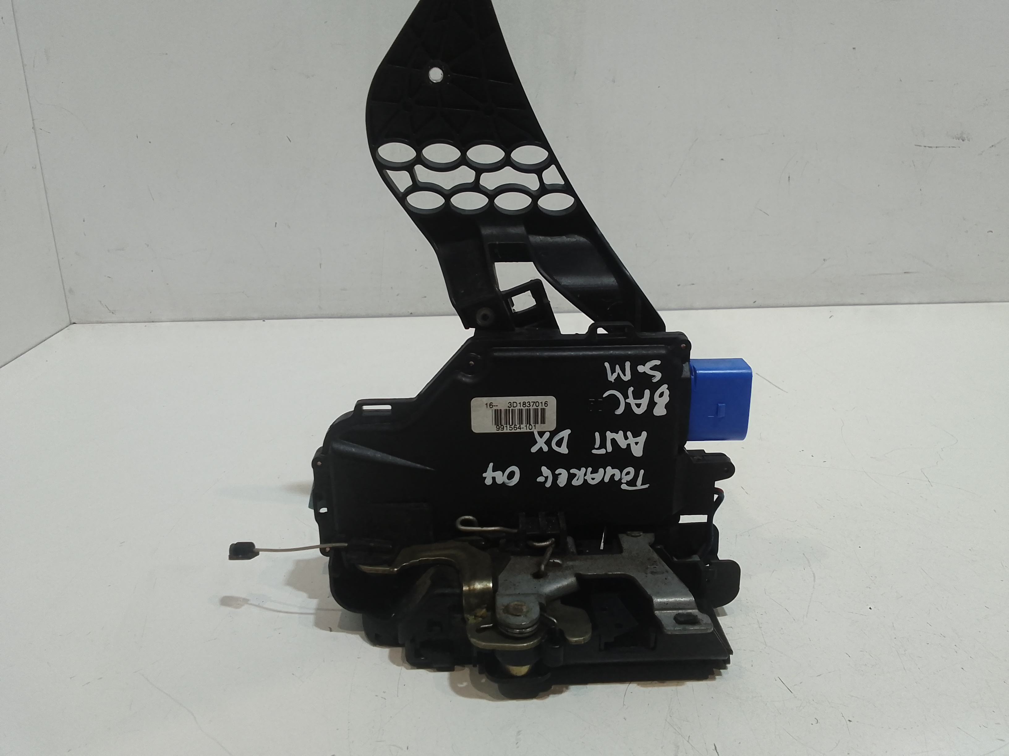 Serratura Anteriore Destra per Volkswagen Touareg 1 Serie (2002 - 2006)