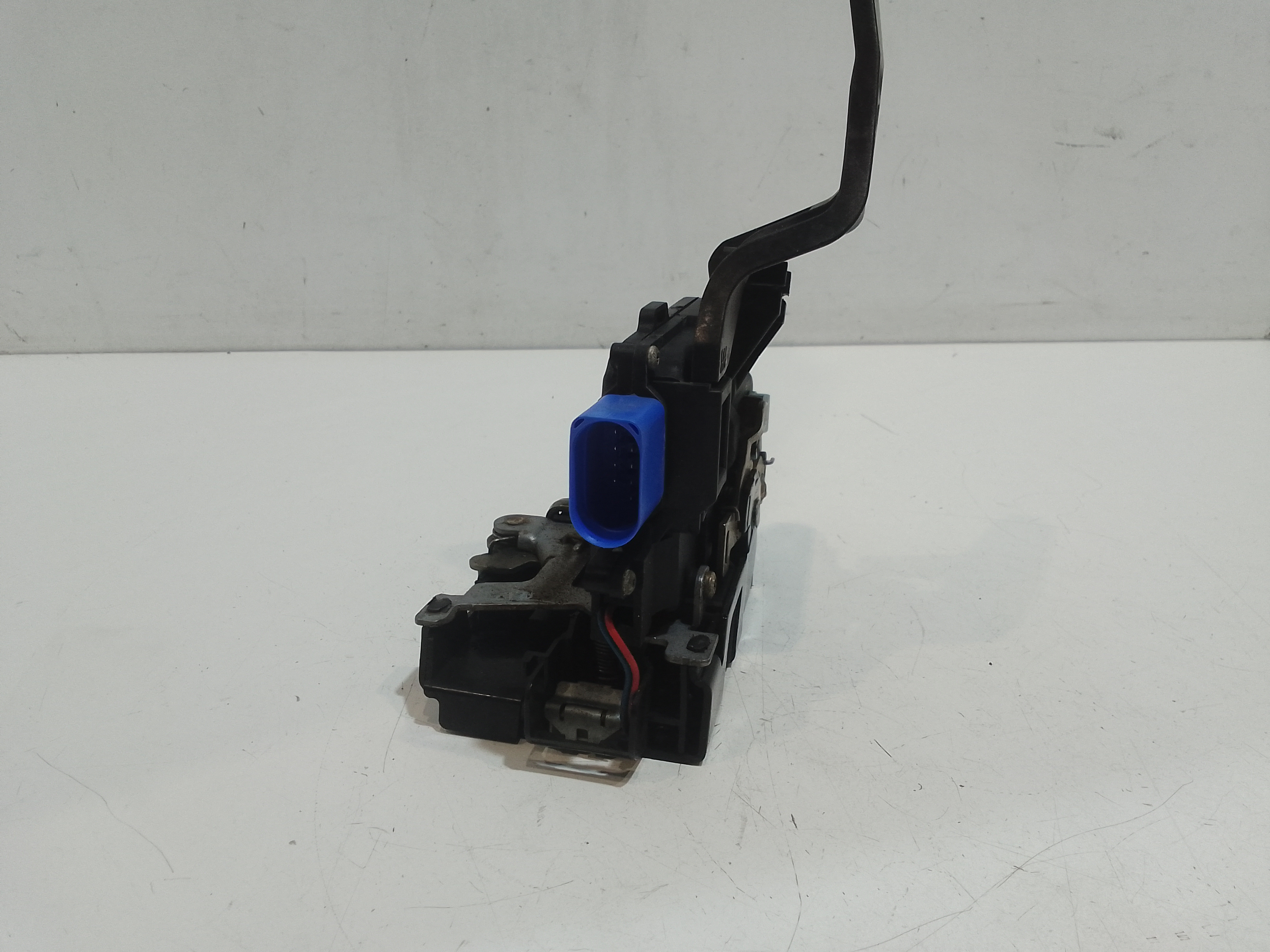 Serratura Anteriore Destra per Volkswagen Touareg 1 Serie (2002 - 2006)