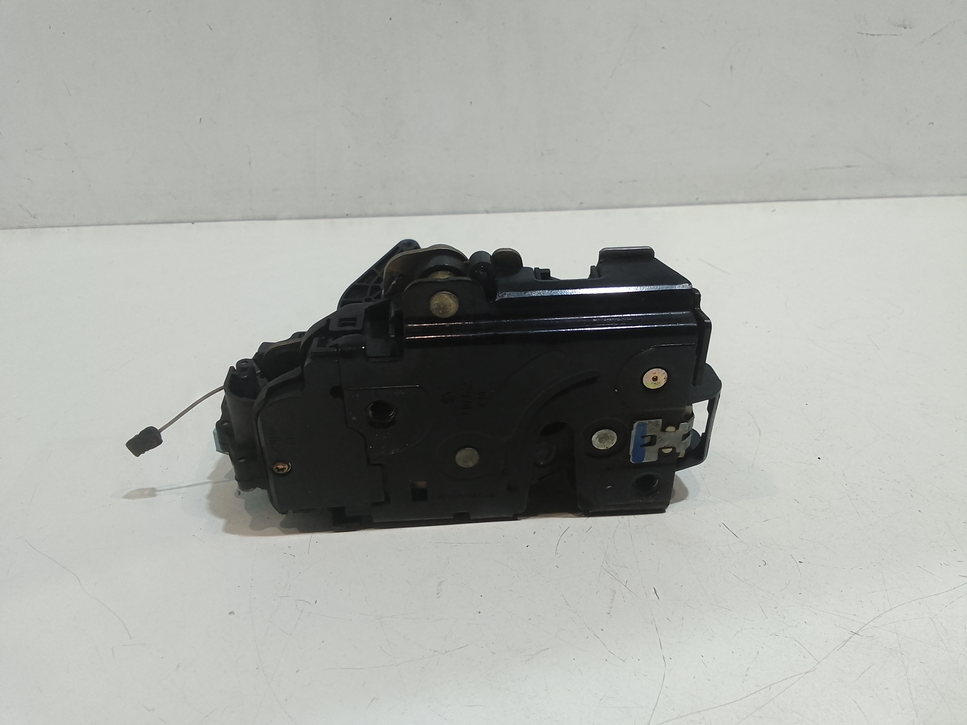 Serratura Anteriore Destra per Volkswagen Touareg 1 Serie (2002 - 2006)