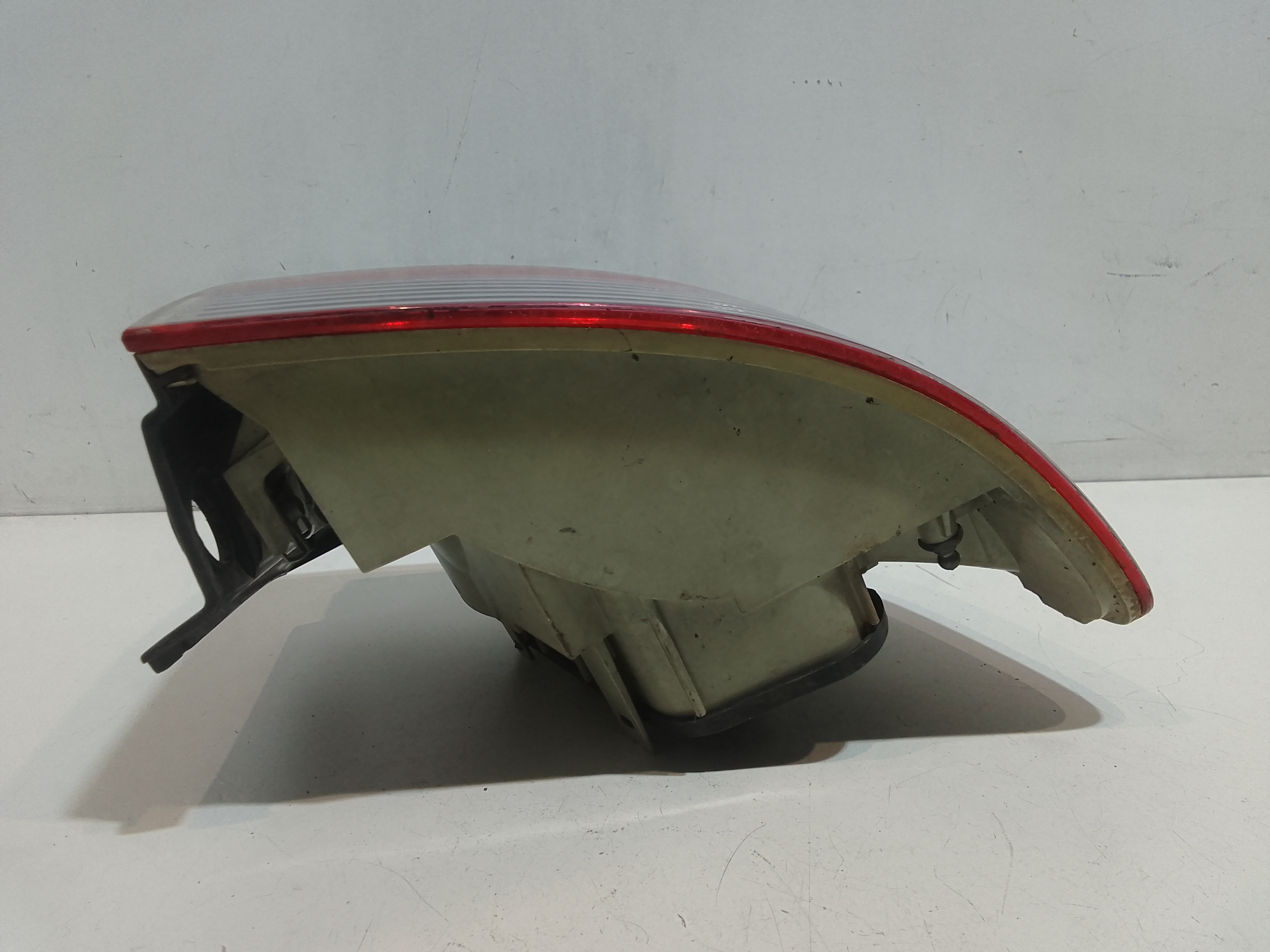 Stop fanale Posteriore sinistro lato Guida per Volkswagen Touareg 1 Serie (2002 - 2006)