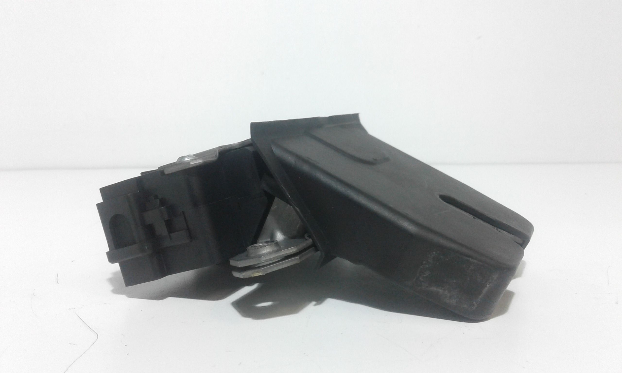 Serratura Cofano Posteriore FORD Focus Berlina 3 Serie