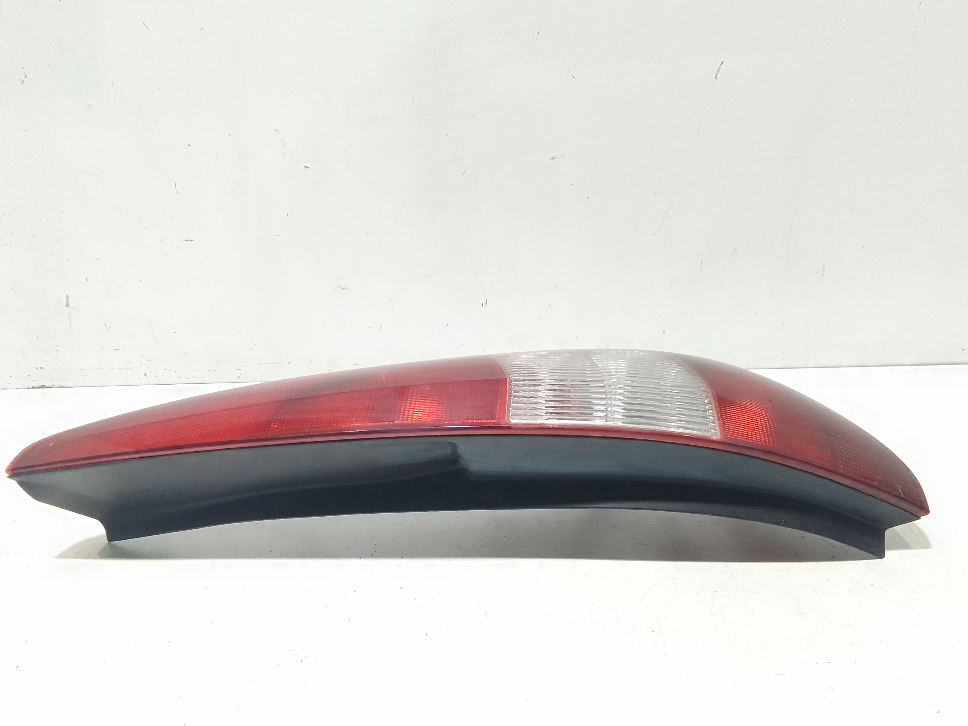 Stop fanale posteriore Destro Passeggero per Ford Mondeo S. Wagon 3 Serie (2000 - 2003)