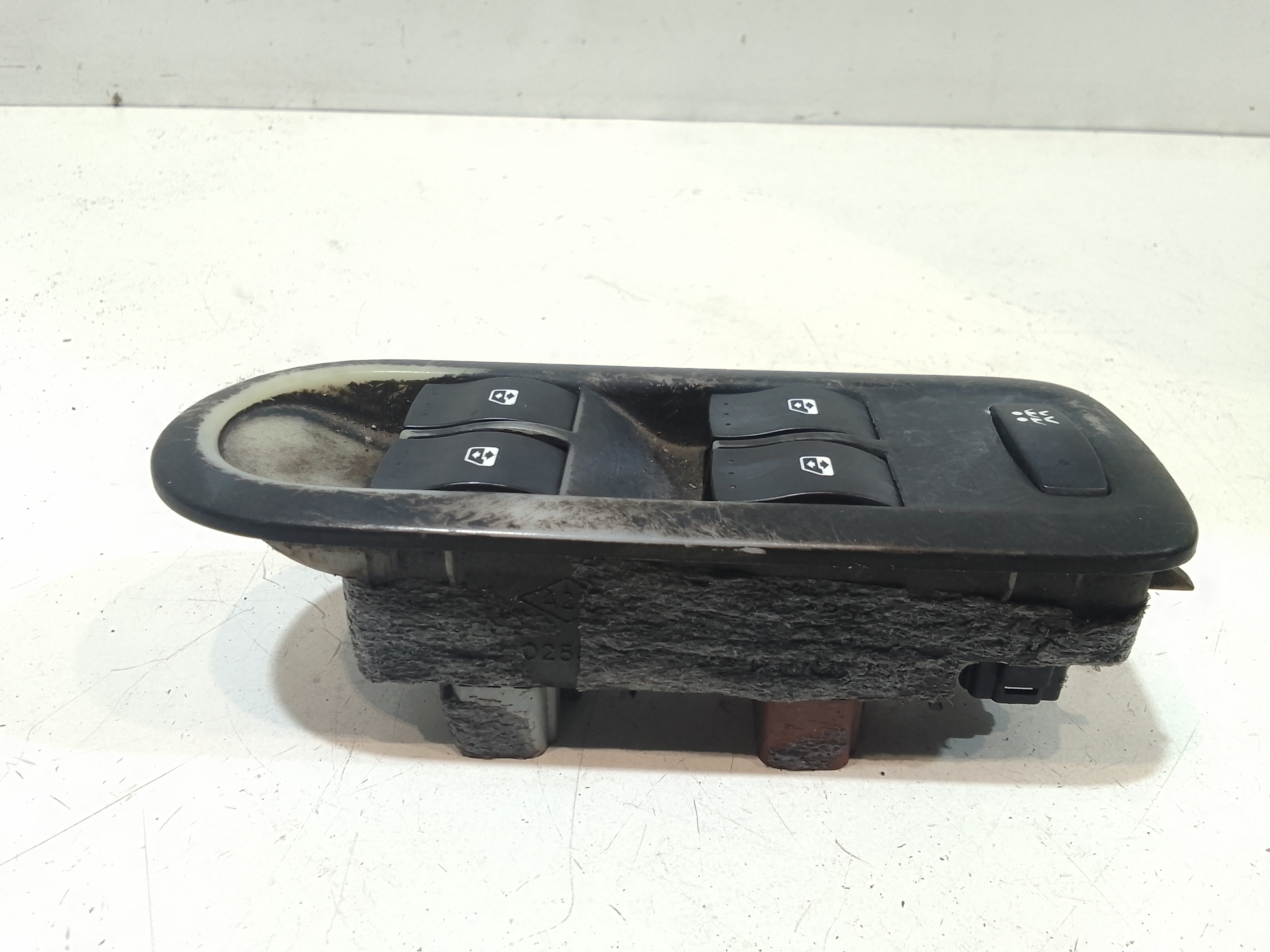 Pulsantiera anteriore sinistra Guida per Renault Megane Ll Serie (02>06) (2002 - 2006)