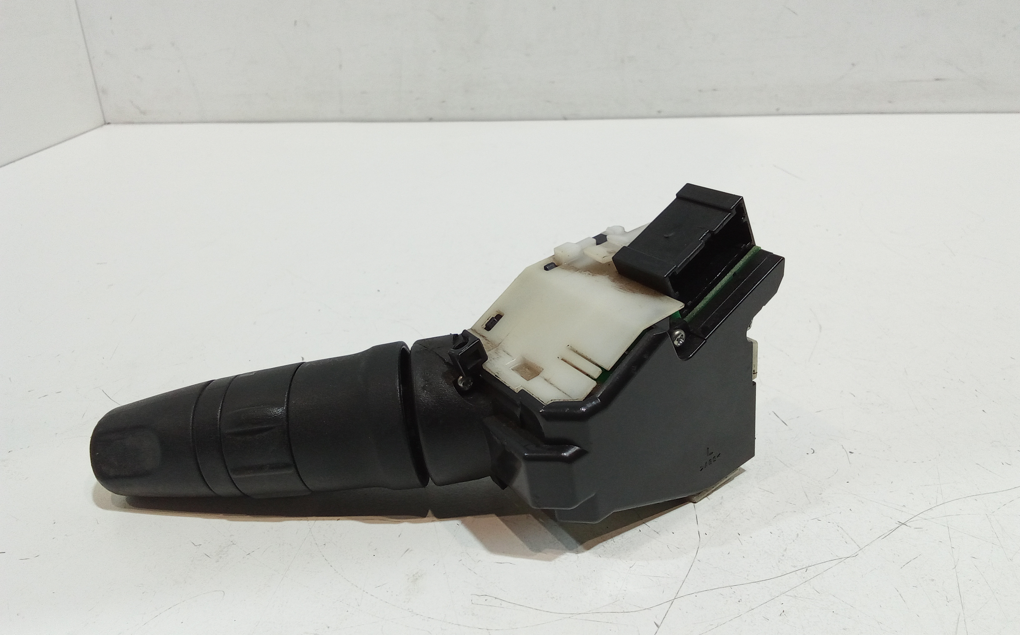 Devioluci destro per Nissan Note 1 Serie (2006 - 2008)