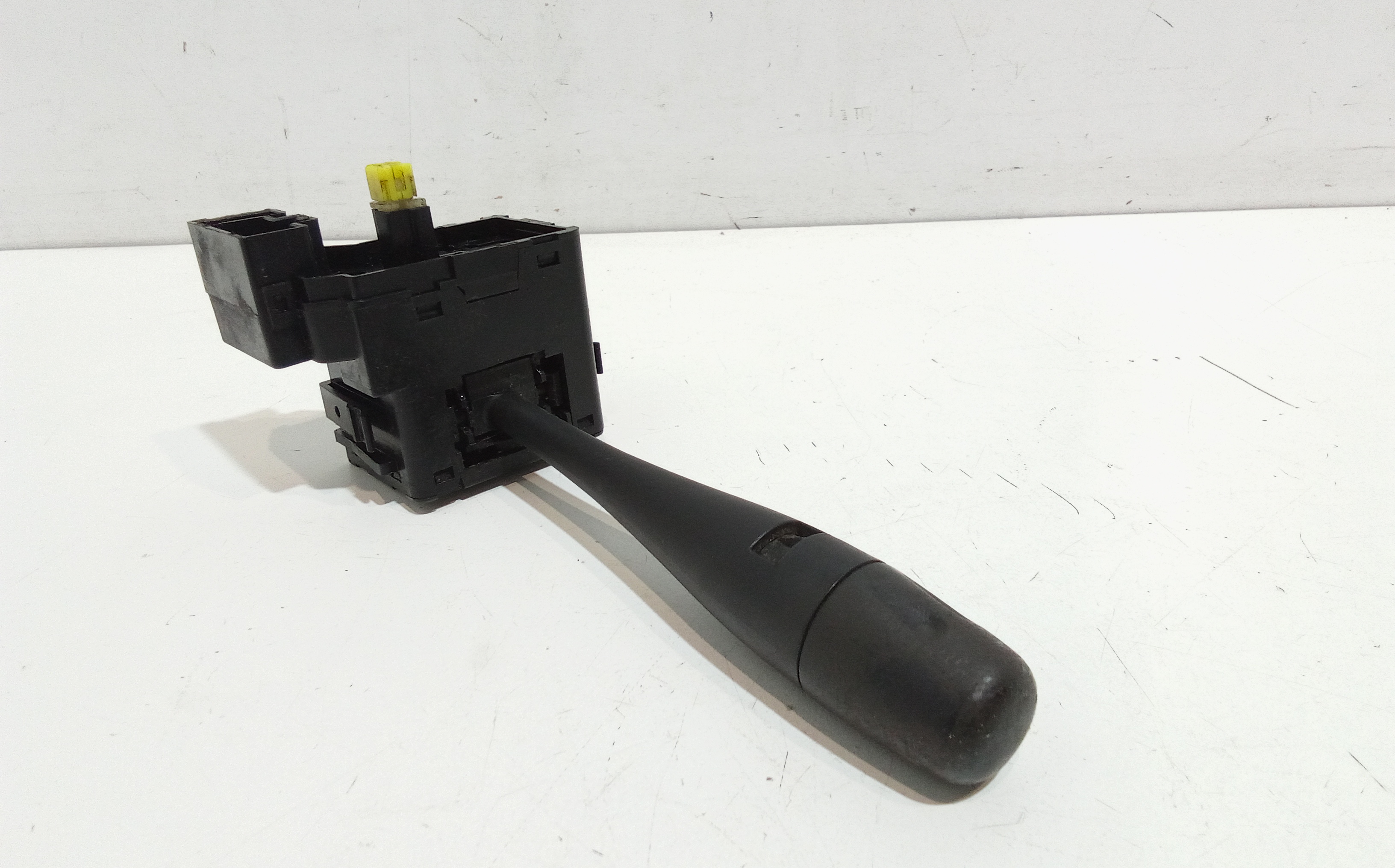 Devioluci sinistro per Nissan Vanette 1 Serie (1996 - In produzione)