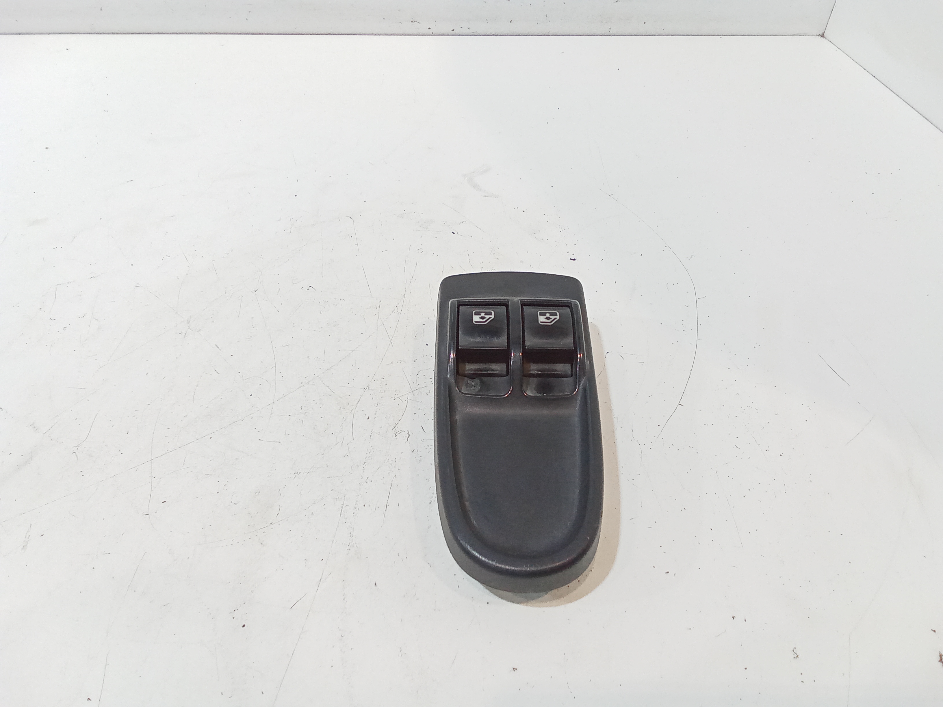 Pulsantiera anteriore sinistra Guida per Iveco Daily 4 Serie (2006 - 2014)