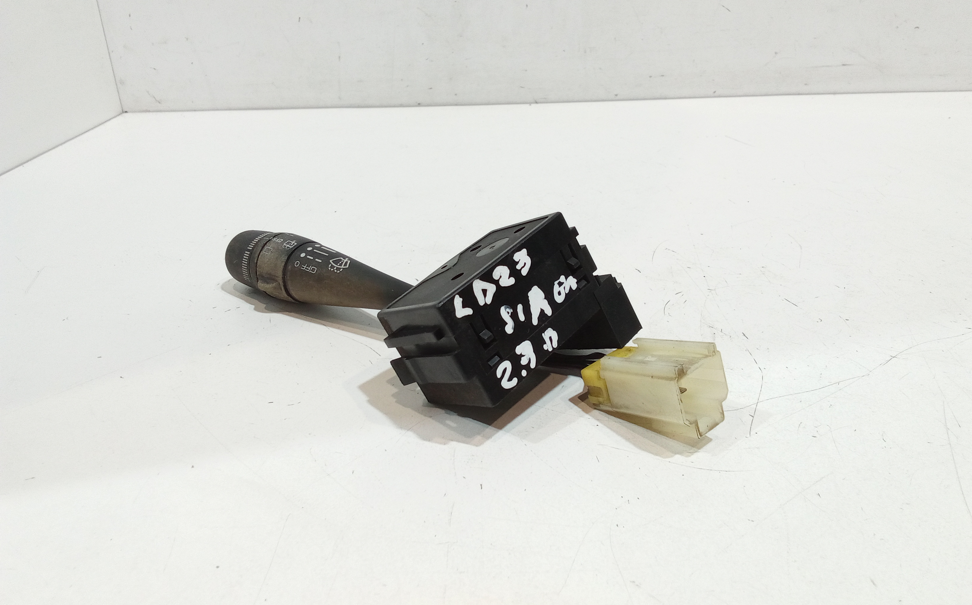 Devioluci destro per Nissan Vanette 1 Serie (1996 - In produzione)