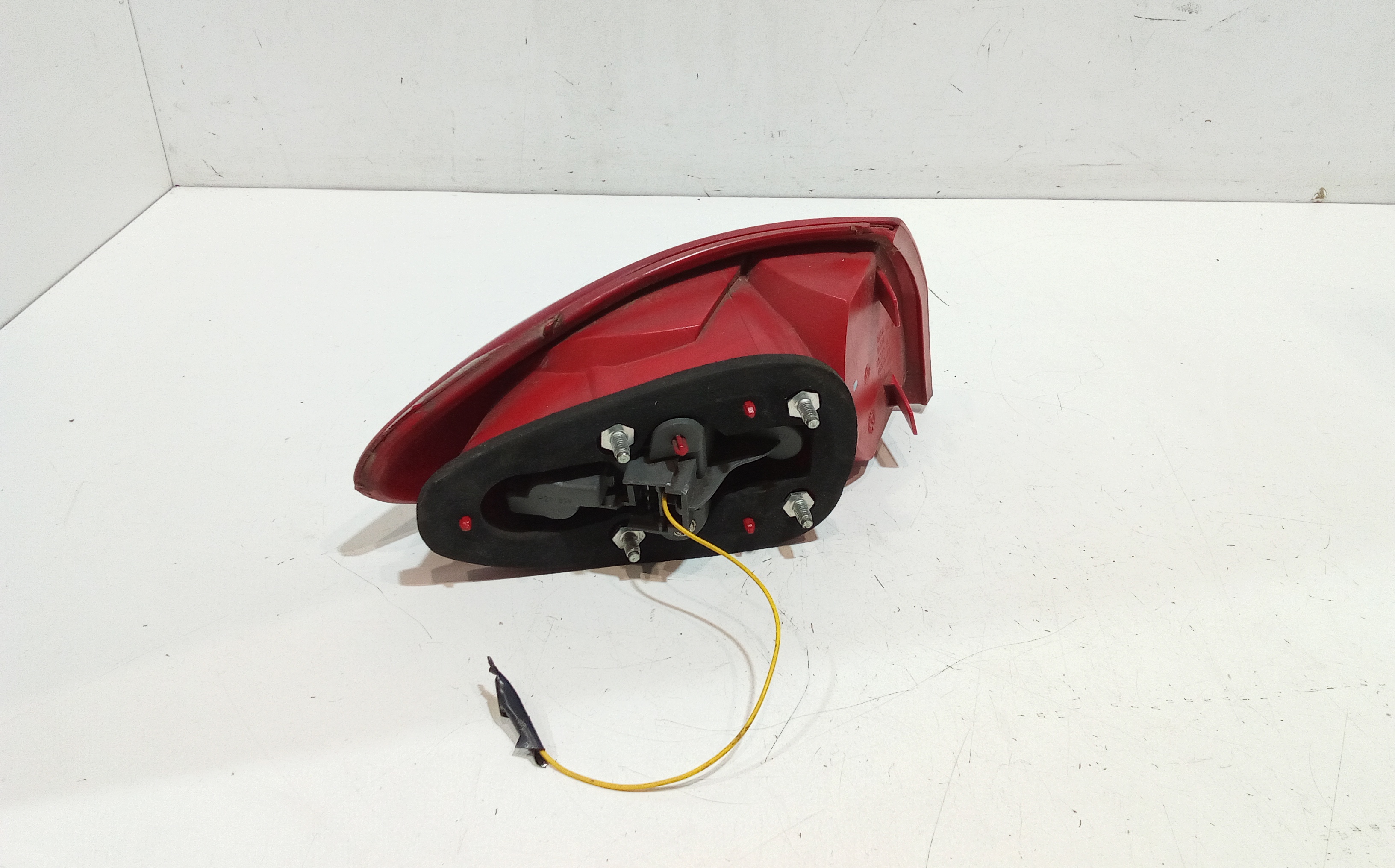 Stop fanale posteriore Destro Passeggero per Alfa Romeo 147 Serie (937) (00>05<) (2000 - 2005)