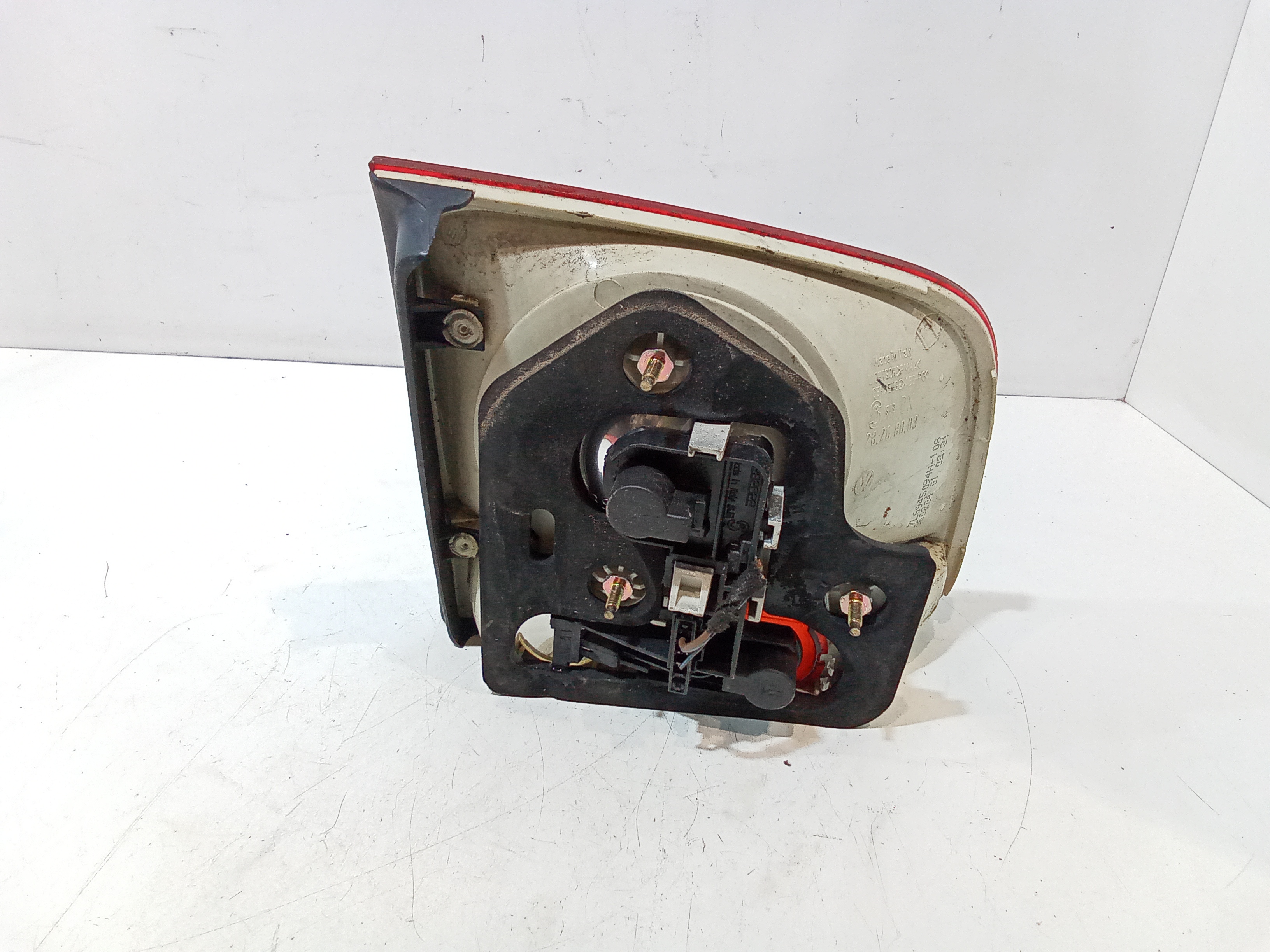 Stop Posteriore Destro Integrato nel Portello per Volkswagen Touareg 1 Serie (2002 - 2006)