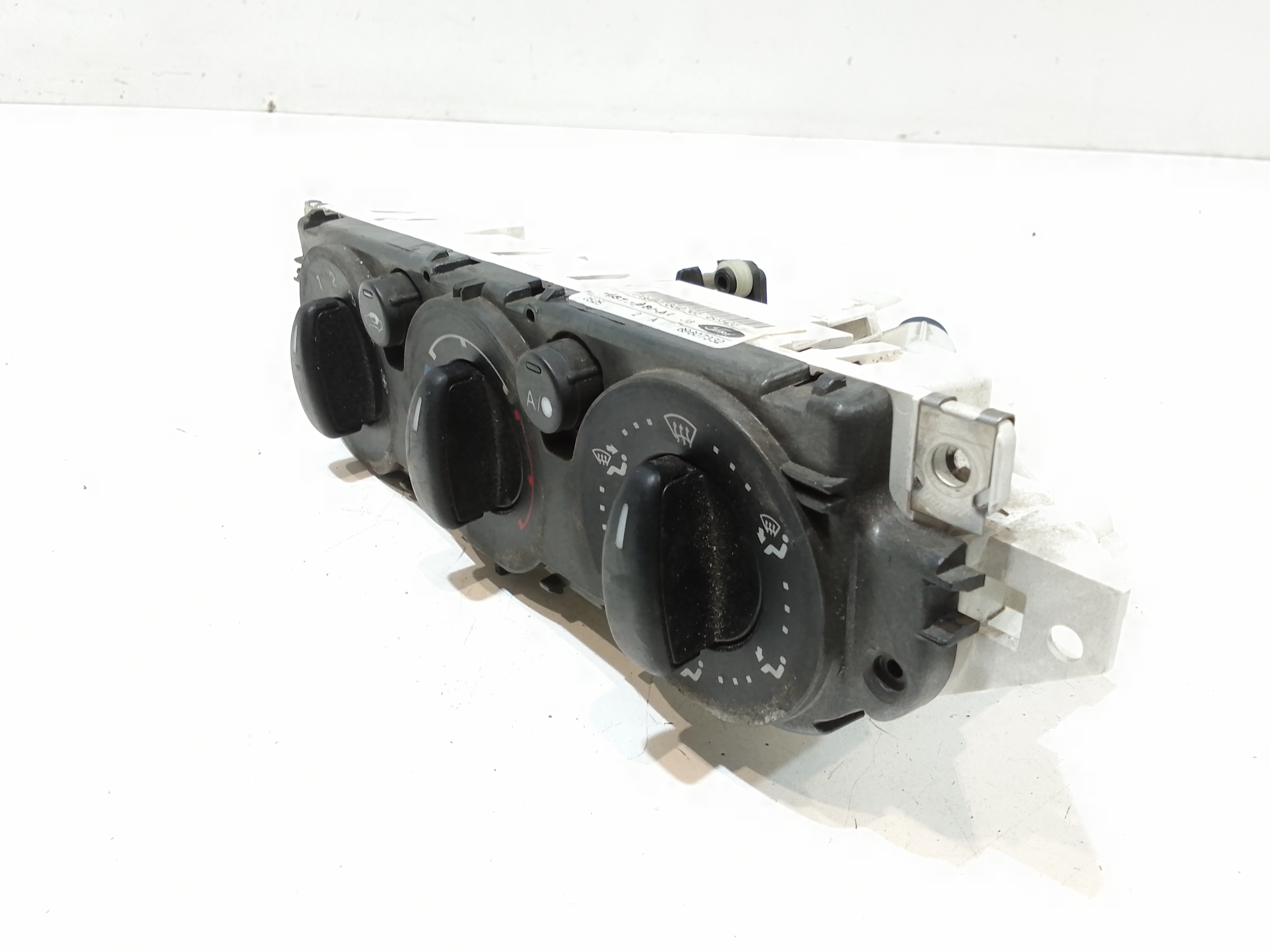 Comandi Clima per Ford Focus S. Wagon 3 Serie (2004 - 2008)